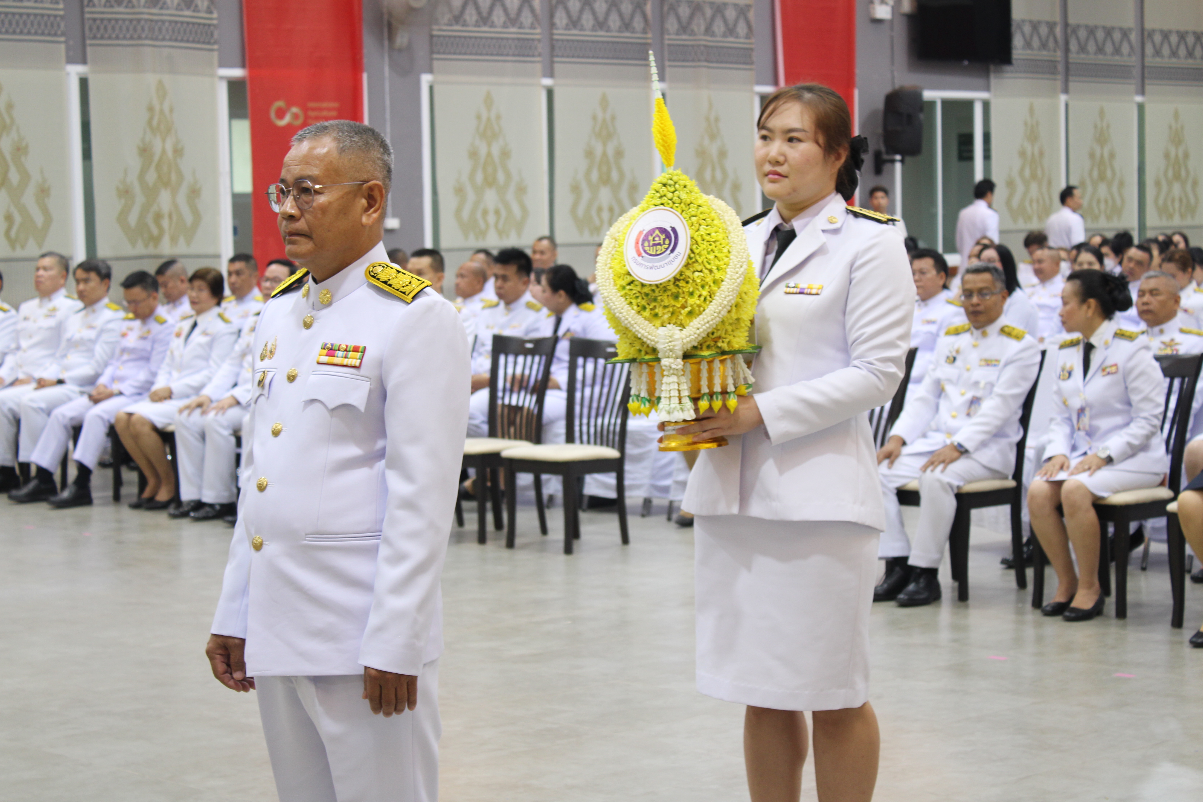 #น่านไม่เนิบ#NAN3FAST พัฒนาชุมชนน่าน ร่วมประกอบพิธีสวดเจริญพระพุทธมนต์ พิธีทำบุญตักบาตรถวายพระราชกุศล และพิธีถวายราชสักการะ เนื่องในวันพระบาทสมเด็จพระพุทธยอดฟ้าจุฬาโลกมหาราช และวันที่ระลึกมหาจักรีบรมราชวงศ์ “วันจักรี” 6 เมษายน 2568