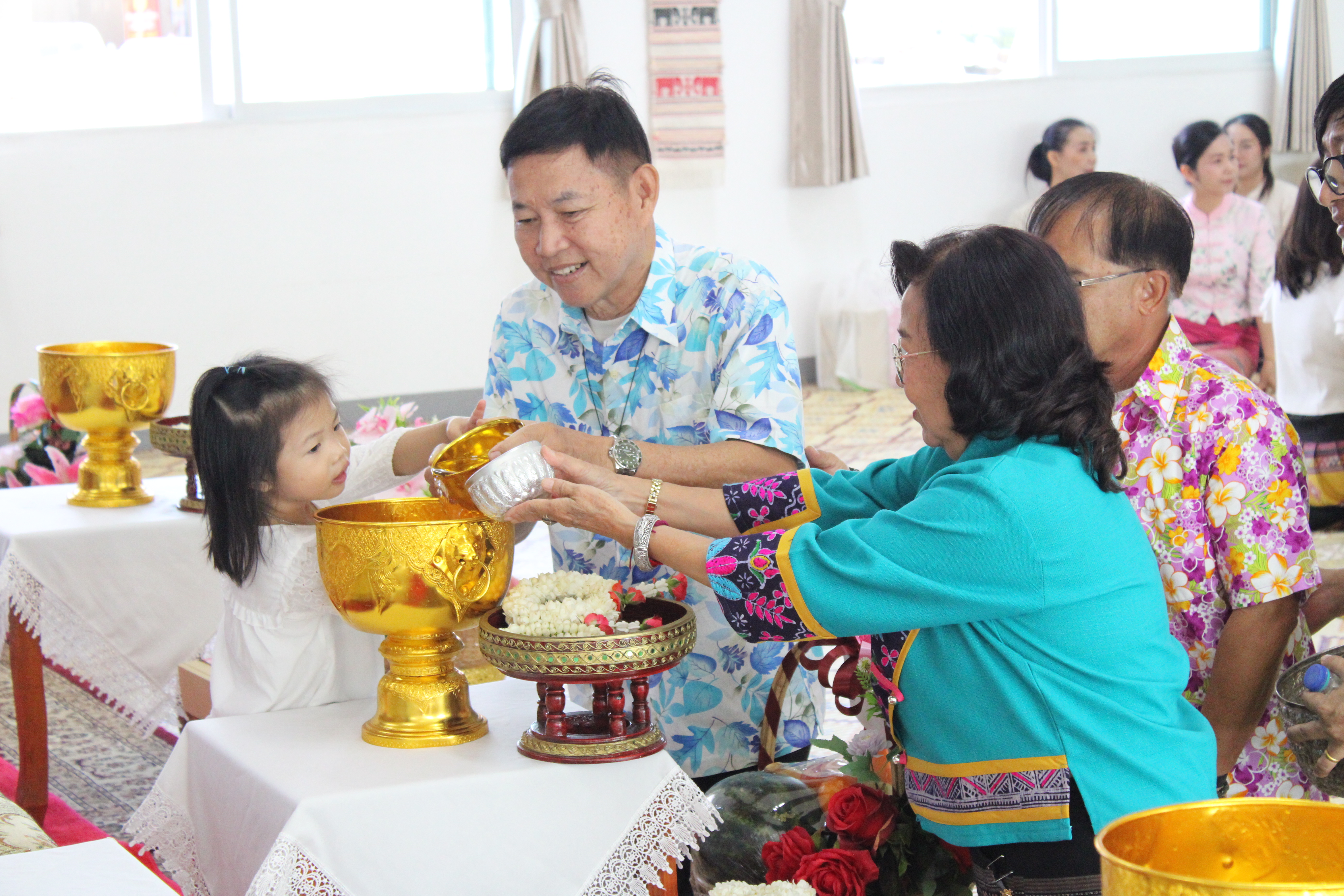 #น่านไม่เนิบ#NAN3FAST พช.น่าน ร่วมพิธีสูมาคารวะ สรงน้ำขอพร เจ้าคณะจังหวัดน่าน และคณะพระเถรานุเถระชั้นผู้ใหญ่จังหวัดน่าน เนื่องในเทศกาลสงกรานต์ ประจำปี 2568