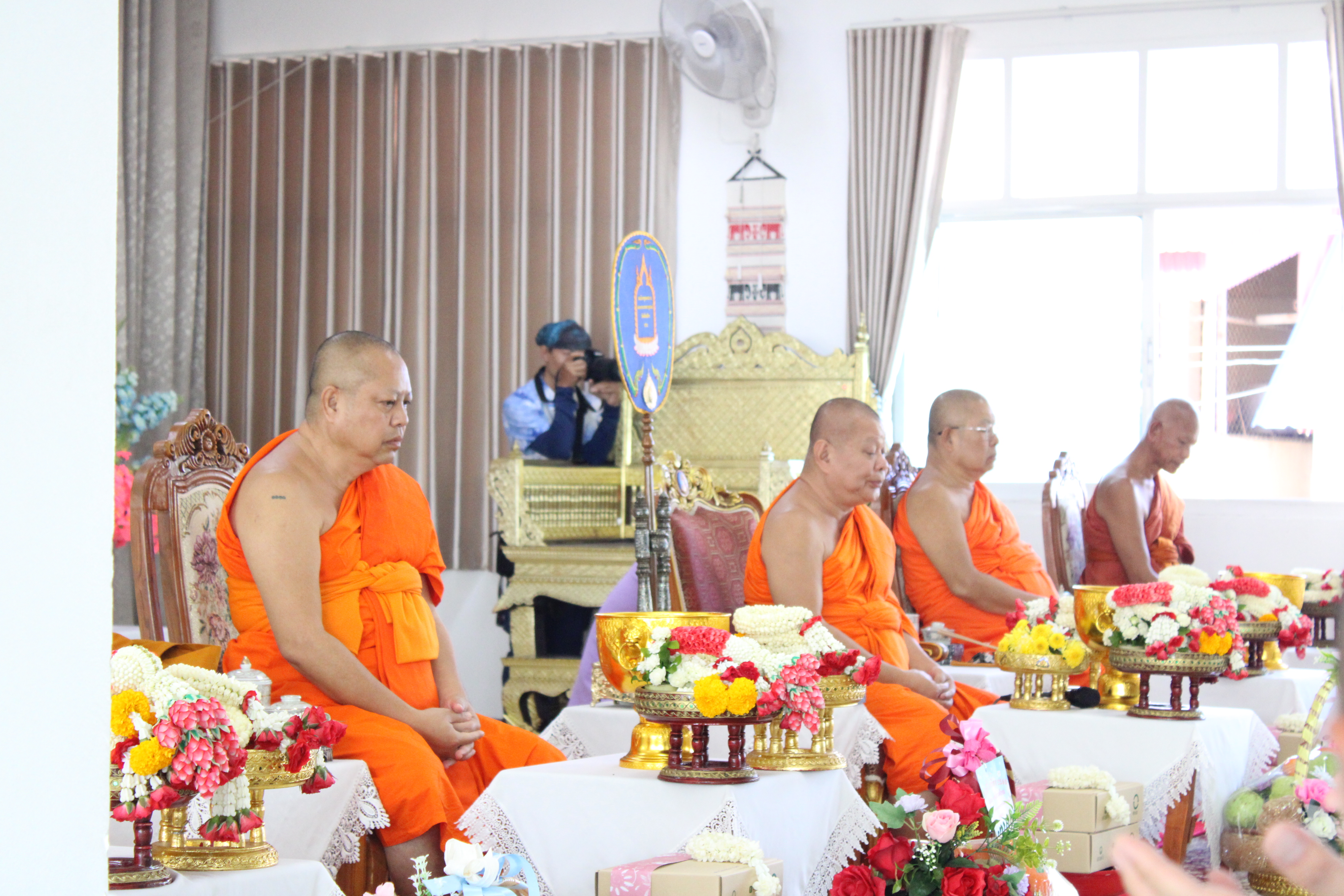 #น่านไม่เนิบ#NAN3FAST พช.น่าน ร่วมพิธีสูมาคารวะ สรงน้ำขอพร เจ้าคณะจังหวัดน่าน และคณะพระเถรานุเถระชั้นผู้ใหญ่จังหวัดน่าน เนื่องในเทศกาลสงกรานต์ ประจำปี 2568