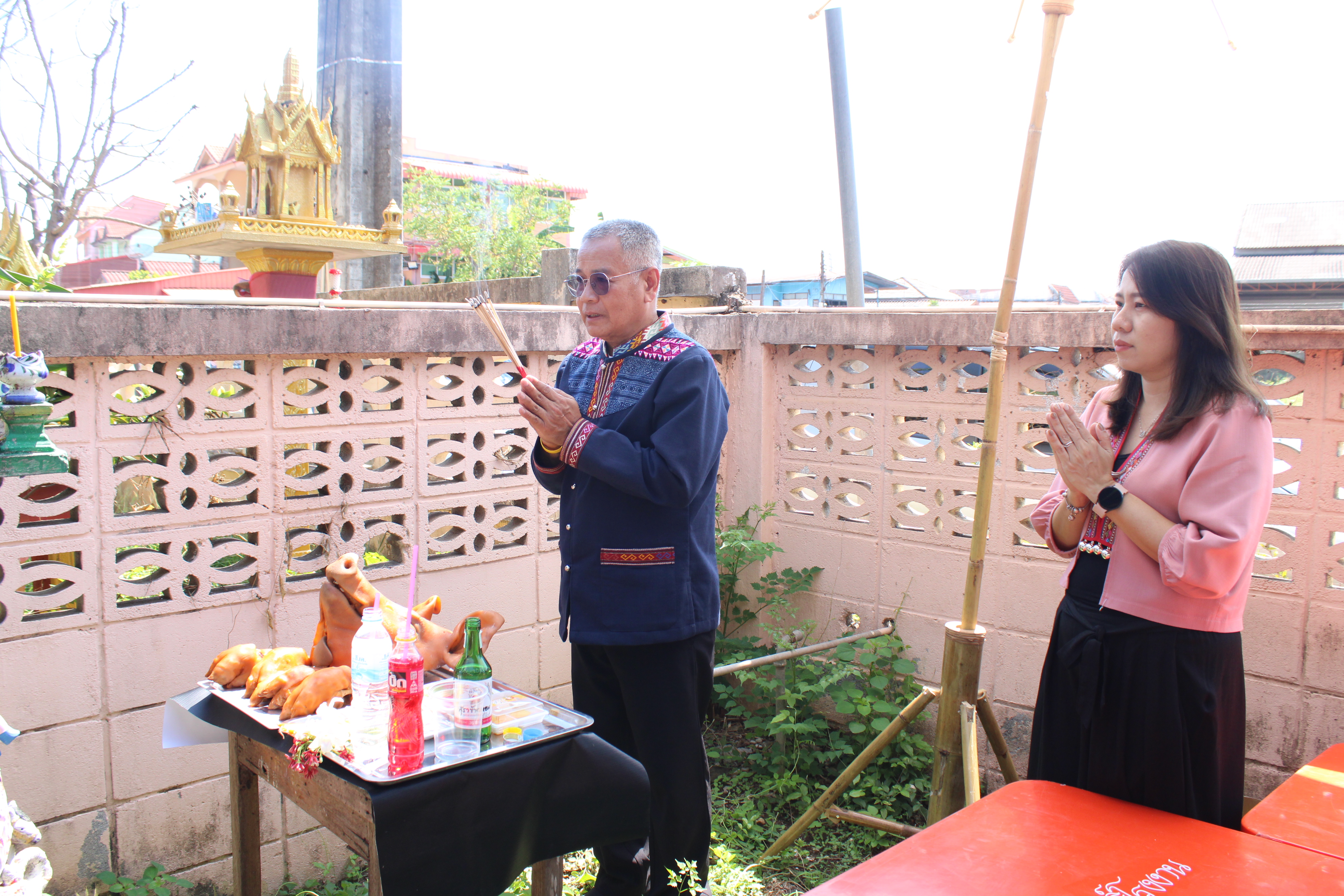 #น่านไม่เนิบ#NAN3FAST พช.น่าน จัดกิจกรรมรดน้ำดำหัว สูมาคารวะพัฒนาการจังหวัดน่าน เนื่องในประเพณีสงกรานต์ ประจำปี 2568