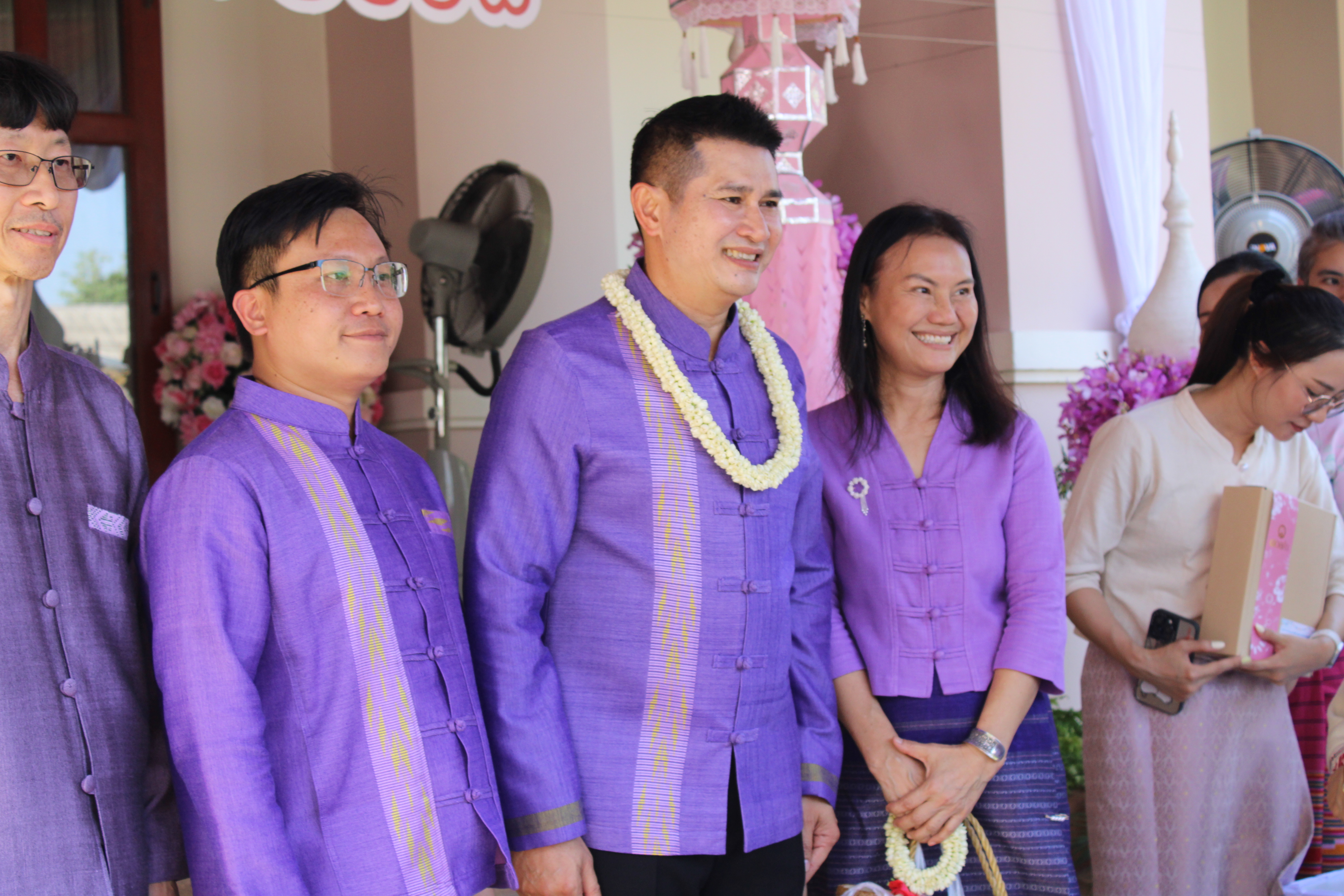 #น่านไม่เนิบ#NAN3FAST พช.น่าน ร่วมพิธีสูมาคารวะรดน้ำดำหัว “ป้อเมืองน่าน” และรองผู้ว่าราชการจังหวัดน่าน เนื่องในเทศกาลสงกรานต์ ประจำปี 2568