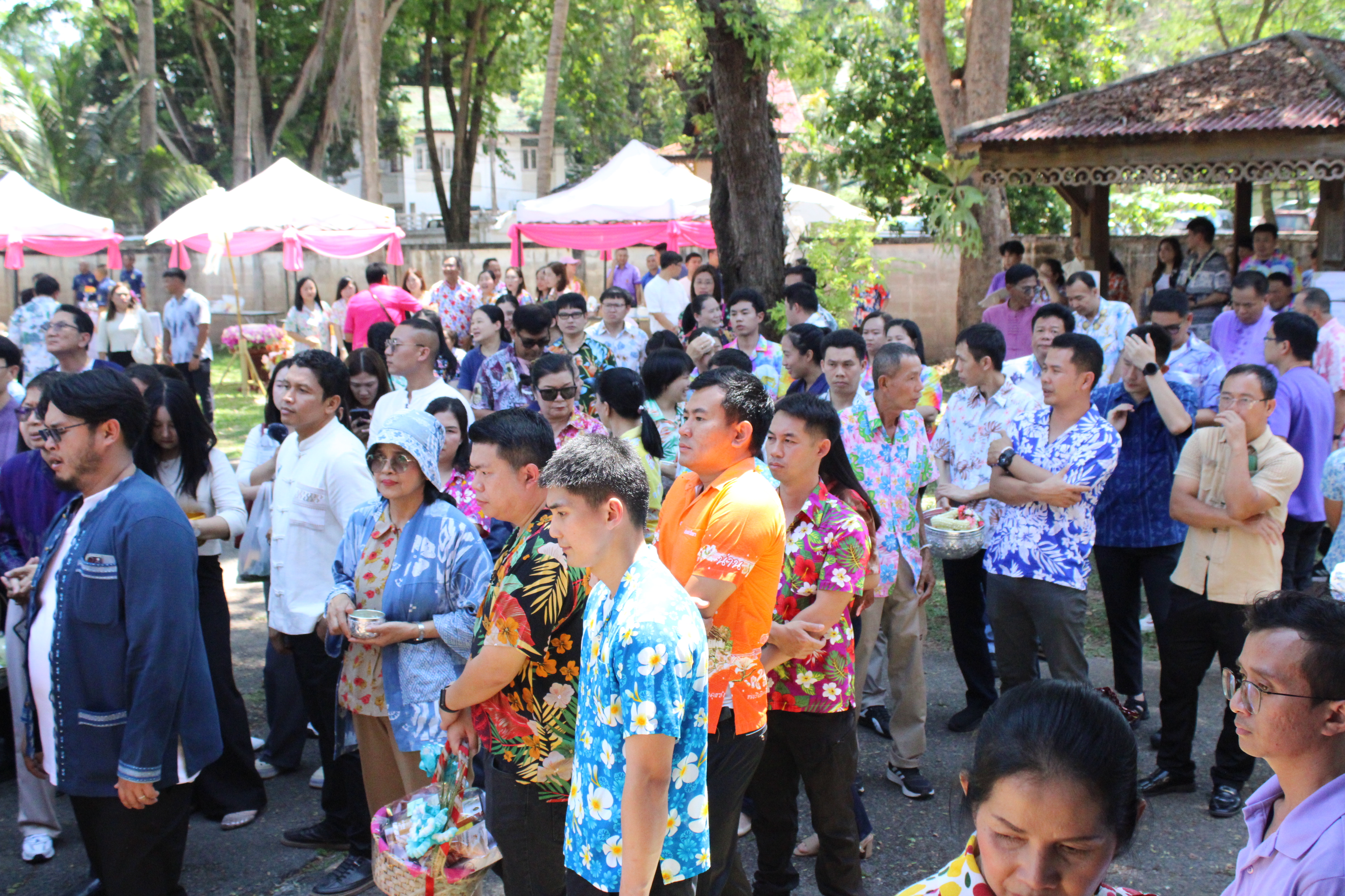 #น่านไม่เนิบ#NAN3FAST พช.น่าน ร่วมพิธีสูมาคารวะรดน้ำดำหัว “ป้อเมืองน่าน” และรองผู้ว่าราชการจังหวัดน่าน เนื่องในเทศกาลสงกรานต์ ประจำปี 2568