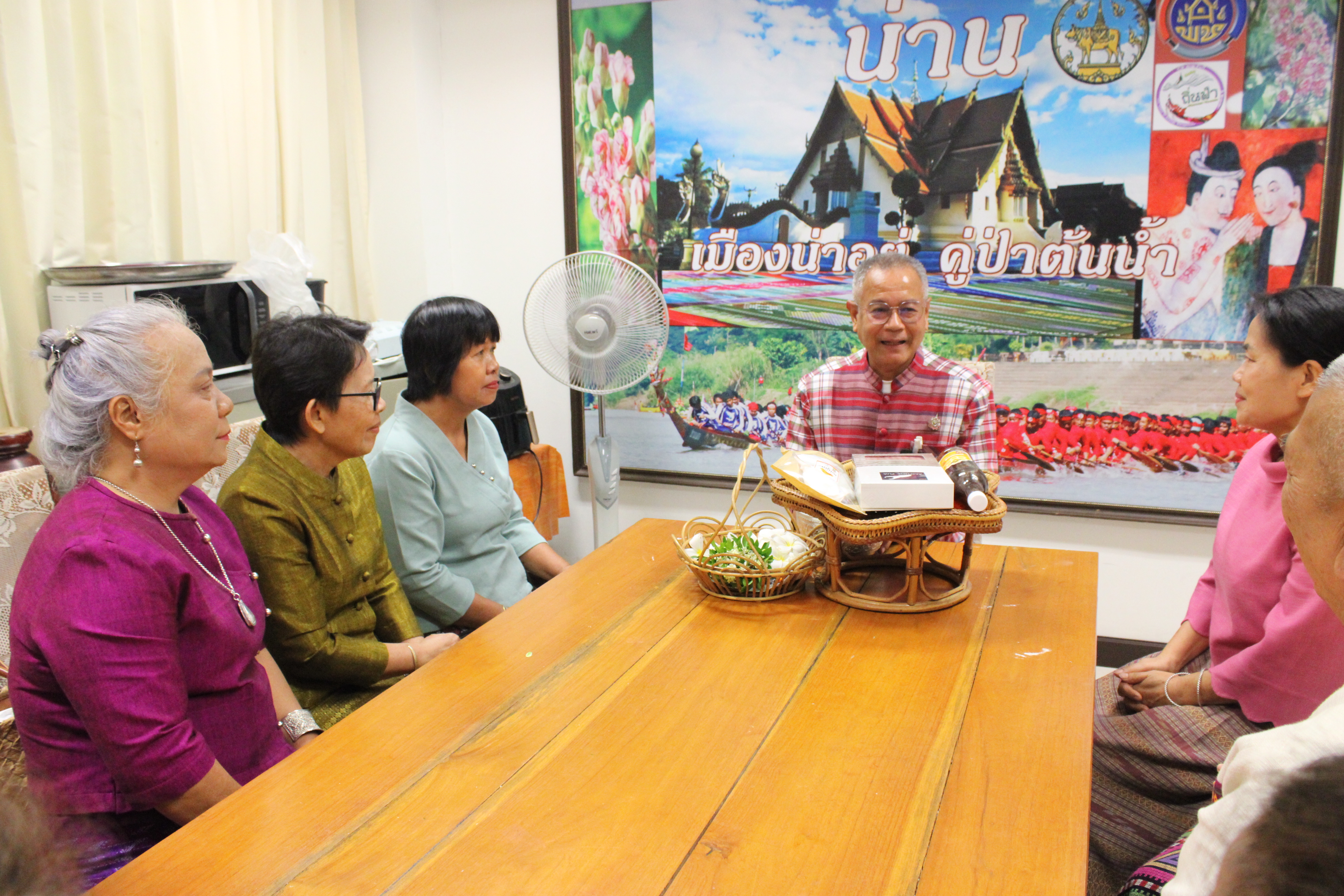 #น่านไม่เนิบ #NAN3FAST เครือข่าย OTOP จังหวัดน่าน รดน้ำดำหัวขอพรพัฒนาการจังหวัดน่าน เนื่องในเทศกาลสงกรานต์และปีใหม่เมือง ประจำปี 2568