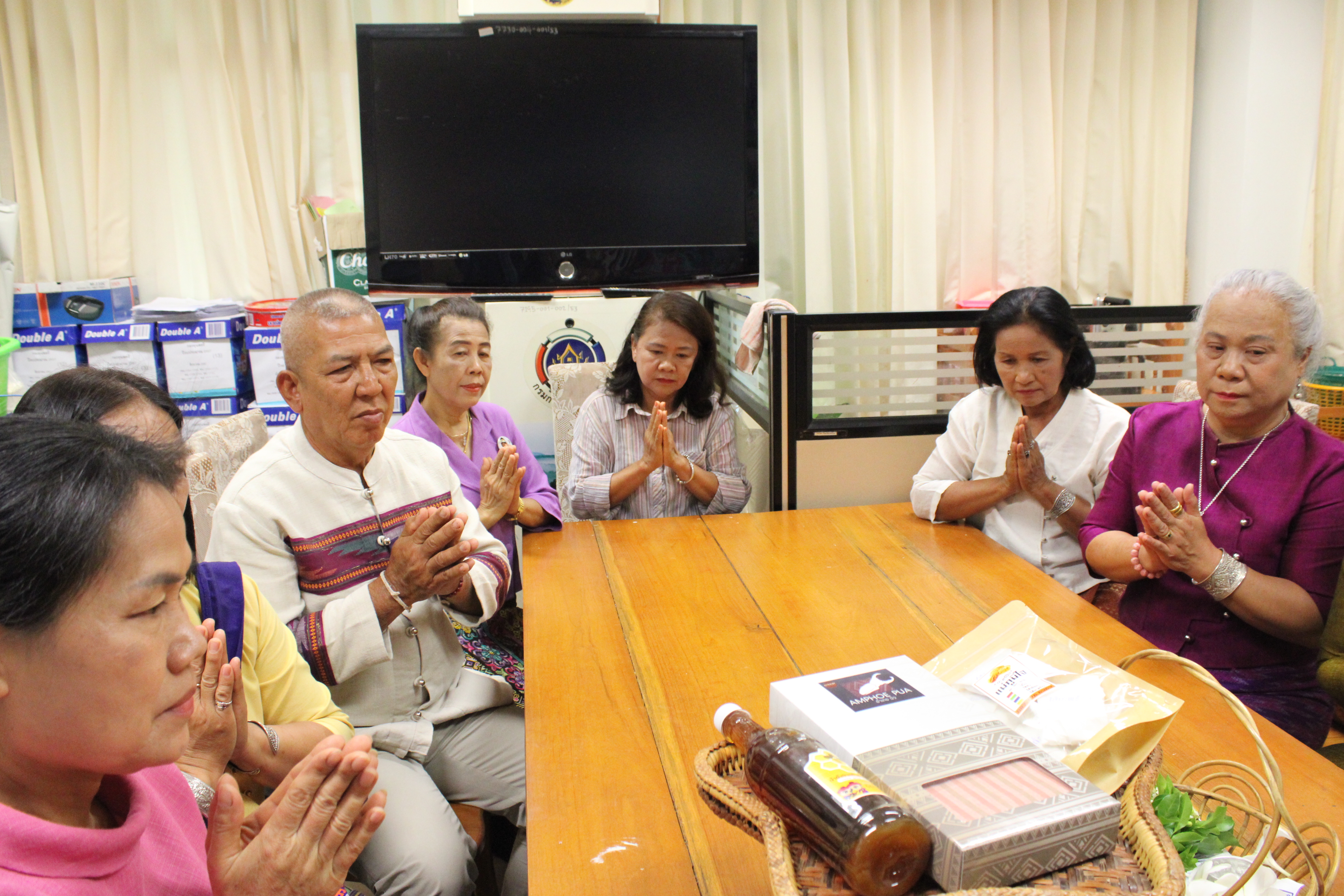 #น่านไม่เนิบ #NAN3FAST เครือข่าย OTOP จังหวัดน่าน รดน้ำดำหัวขอพรพัฒนาการจังหวัดน่าน เนื่องในเทศกาลสงกรานต์และปีใหม่เมือง ประจำปี 2568