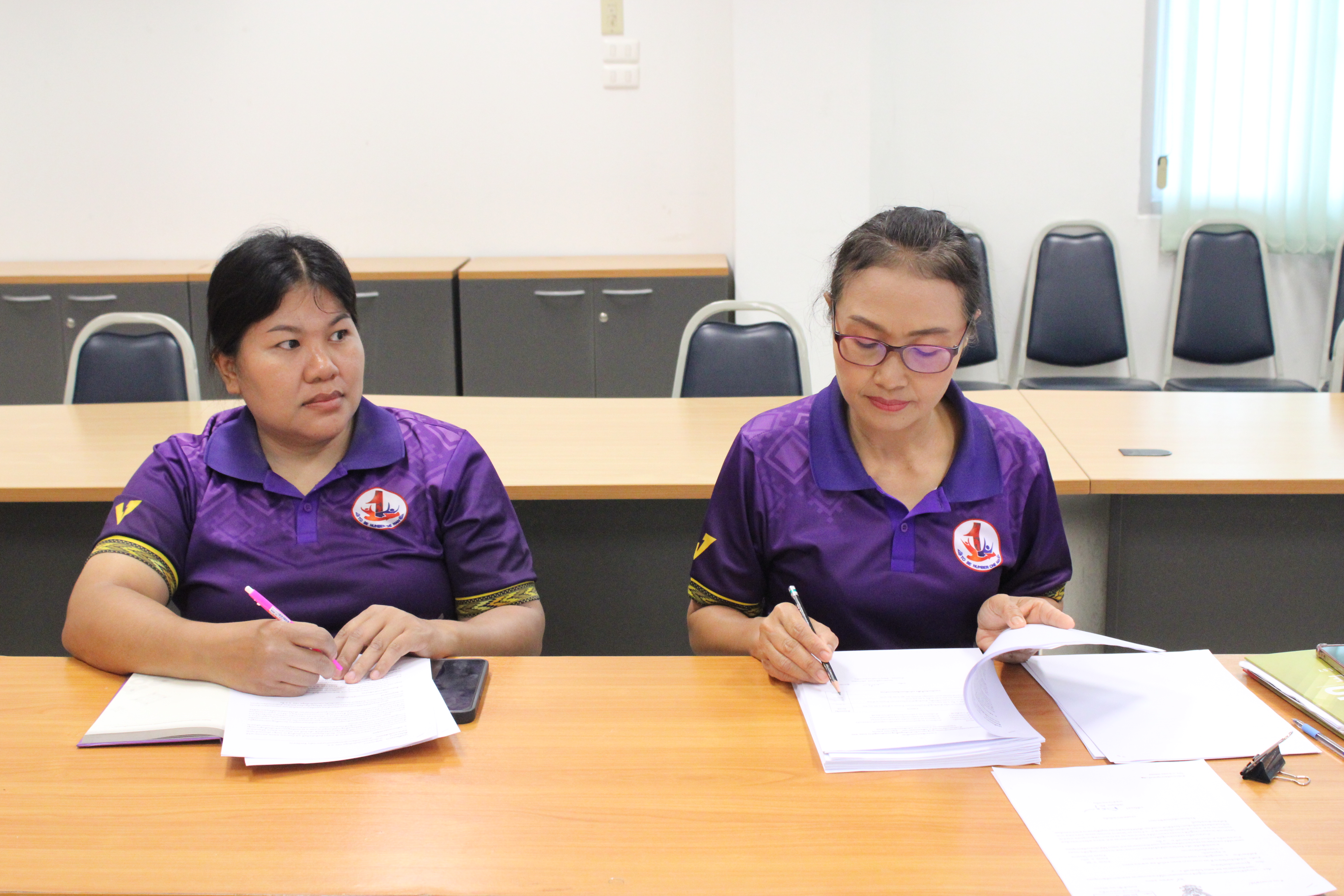 #น่านไม่เนิบ #NAN3FAST พช.น่าน ร่วมประชุมคณะกรรมการติดตามเร่งรัดการเบิกจ่ายงบประมาณรายจ่ายประจำปีงบประมาณ พ.ศ. 2568 ของกรมการพัฒนาชุมชน ครั้งที่ 5/2568 ผ่านระบบวีดิทัศน์ทางไกล (Video Conference)