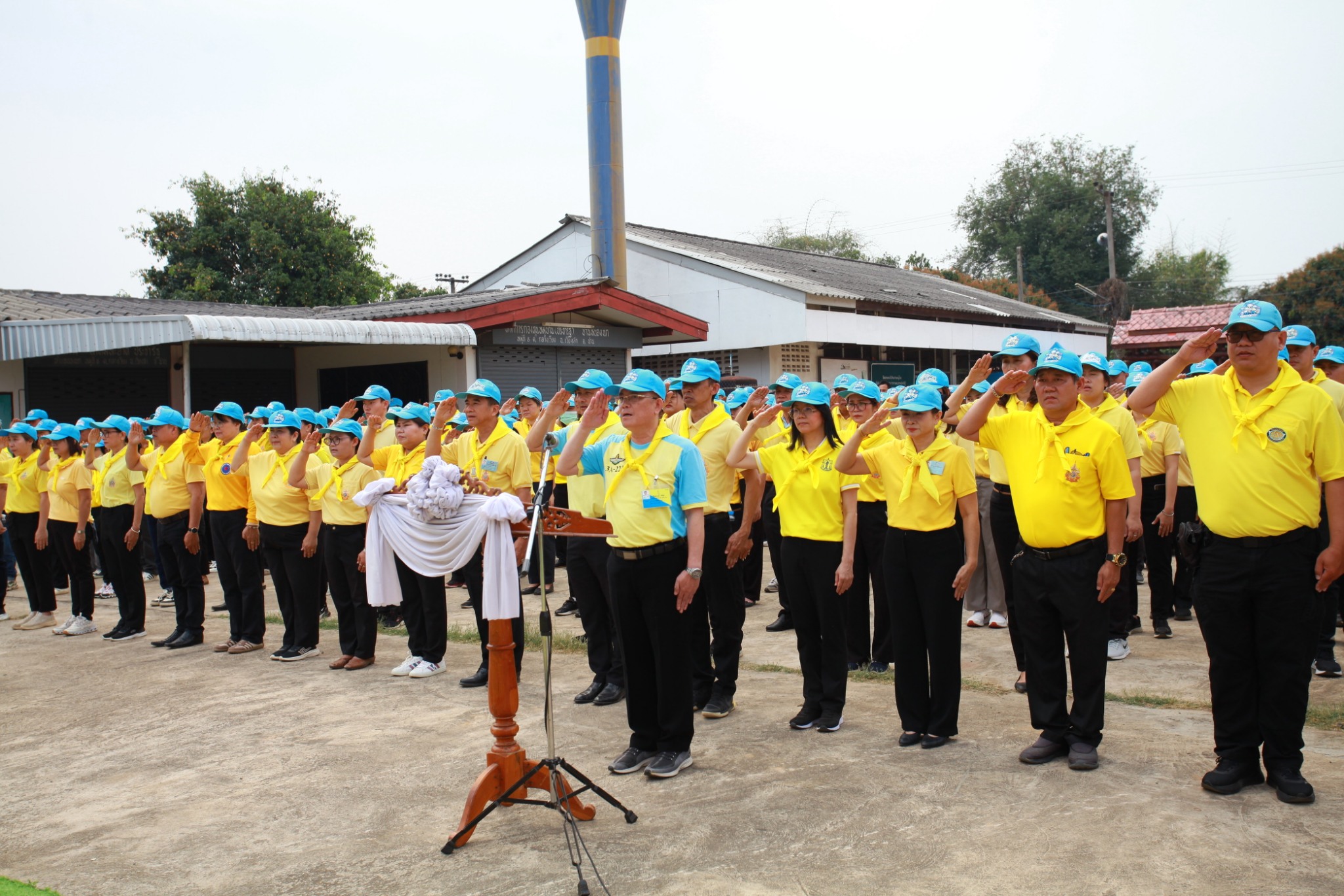 #น่านไม่เนิบ#NAN3FAST พช.น่าน ร่วมกิจกรรมจิตอาสาบำเพ็ญสาธารณประโยชน์ เนื่องในวันข้าราชการพลเรือน ประจำปี 2568