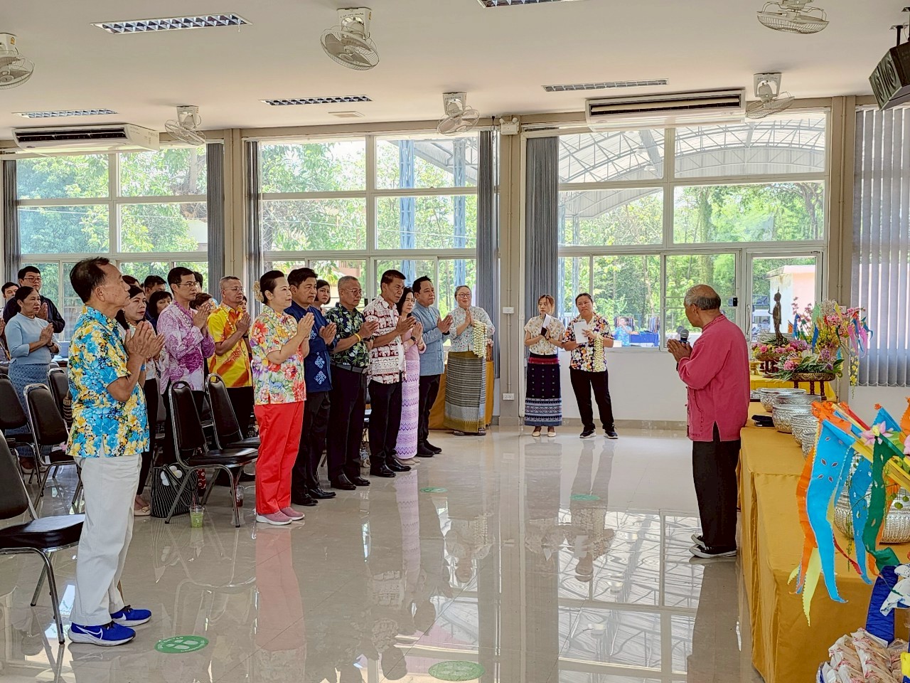 #น่านไม่เนิบ#NAN3FAST พช.น่าน ร่วมรดน้ำดำหัวข้าราชการบำนาญ และผู้ตรวจราชการกรมฯ สืบสานประเพณีสงกรานต์ ประจำปีงบประมาณ พ.ศ. 2568