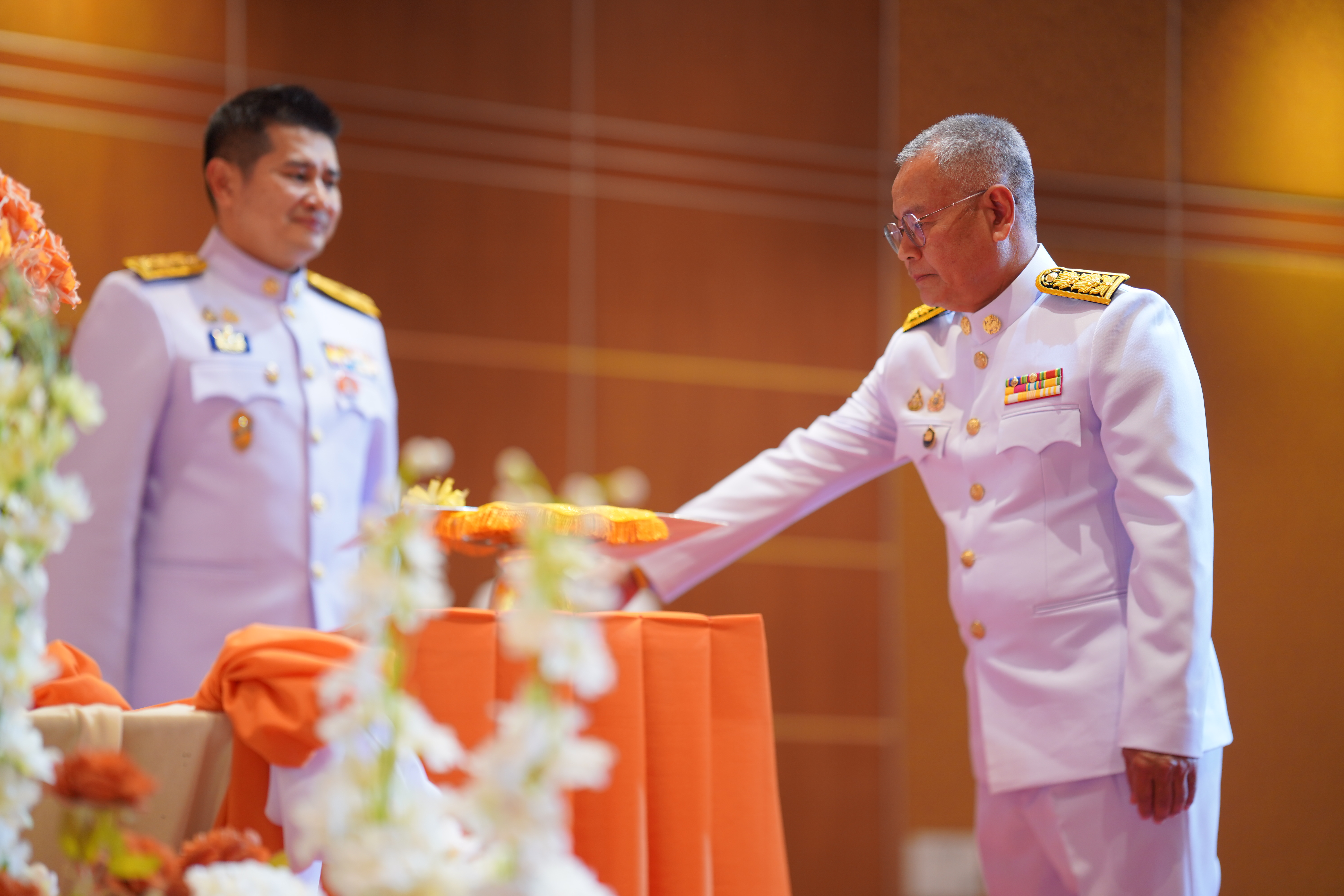 #น่านไม่เนิบ #NAN3FAST จังหวัดน่าน จัดพิธีมอบแบบลายผ้าพระราชทาน “ผ้าลายสิริราชพัสตราภรณ์” สืบสานและส่งเสริมภูมิปัญญาผ้าไทย ยกระดับหัตถศิลป์ไทยสู่มาตรฐานสากล ตามแนวพระดำริของสมเด็จพระเจ้าลูกเธอ เจ้าฟ้าสิริวัณณวรี นารีรัตนราชกัญญา