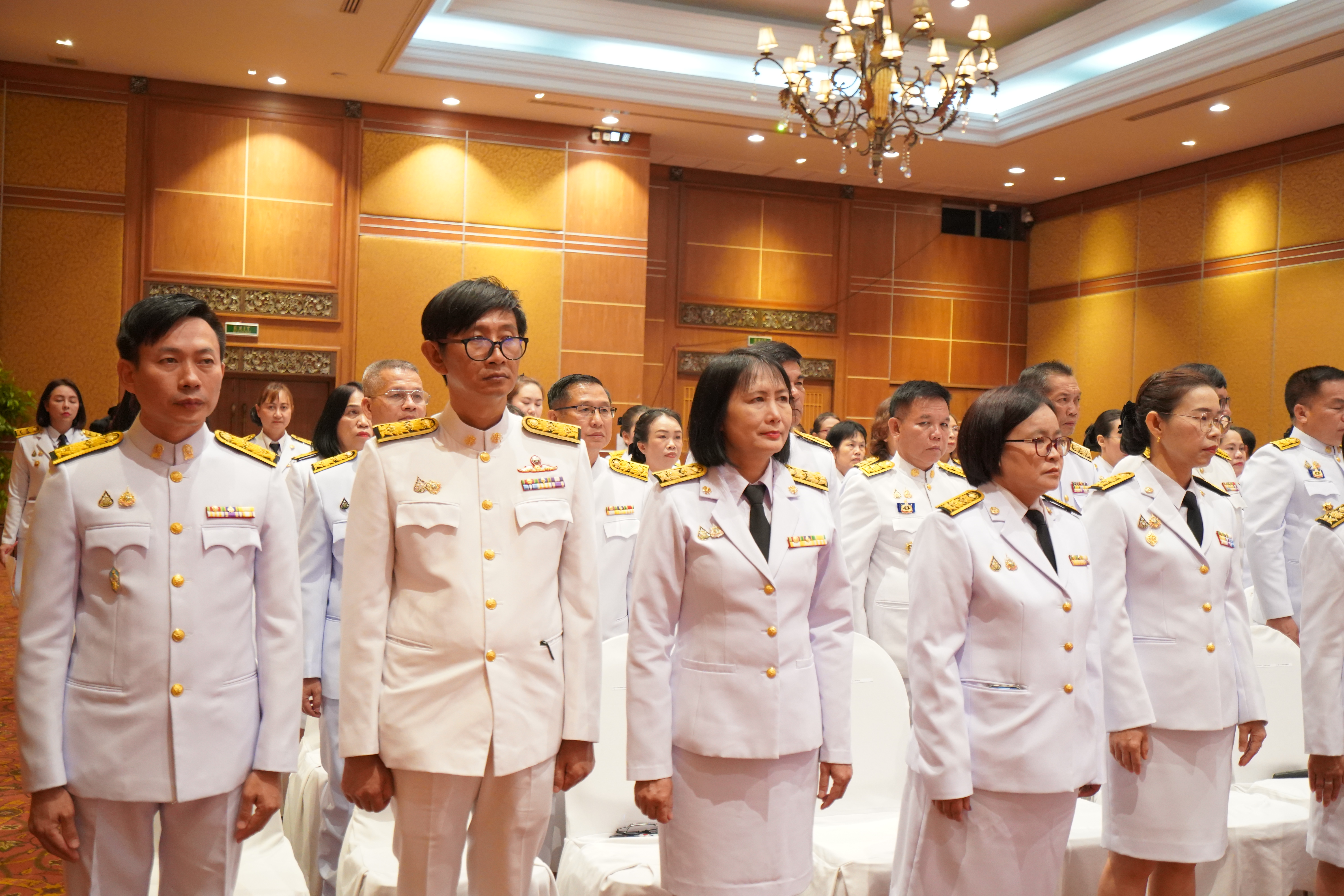 #น่านไม่เนิบ #NAN3FAST จังหวัดน่าน จัดพิธีมอบแบบลายผ้าพระราชทาน “ผ้าลายสิริราชพัสตราภรณ์” สืบสานและส่งเสริมภูมิปัญญาผ้าไทย ยกระดับหัตถศิลป์ไทยสู่มาตรฐานสากล ตามแนวพระดำริของสมเด็จพระเจ้าลูกเธอ เจ้าฟ้าสิริวัณณวรี นารีรัตนราชกัญญา