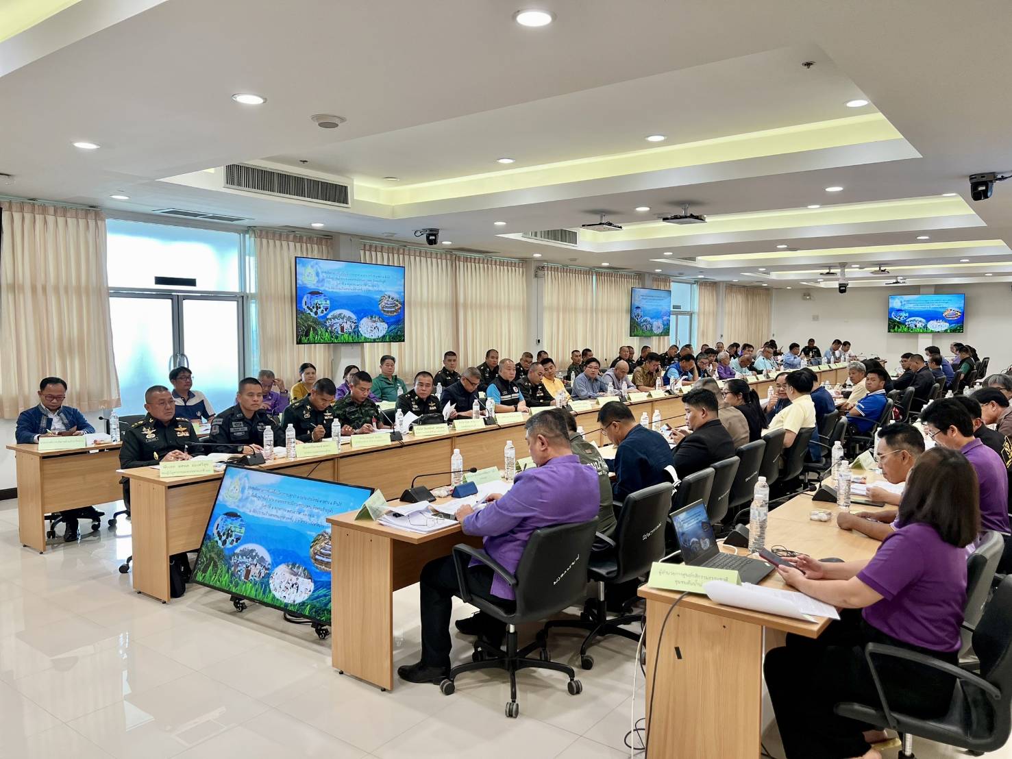 #น่านไม่เนิบ #NAN3FAST พช.น่าน เข้าร่วมประชุมติดตามการขับเคลื่อนโครงการปลูกป่า 3 อย่าง ประโยชน์ 4 อย่าง 1 ล้านไร่ เพื่อฟื้นฟูป่าต้นน้ำน่าน ตามพระราชปณิธานฯ ครั้งที่ 2/2568