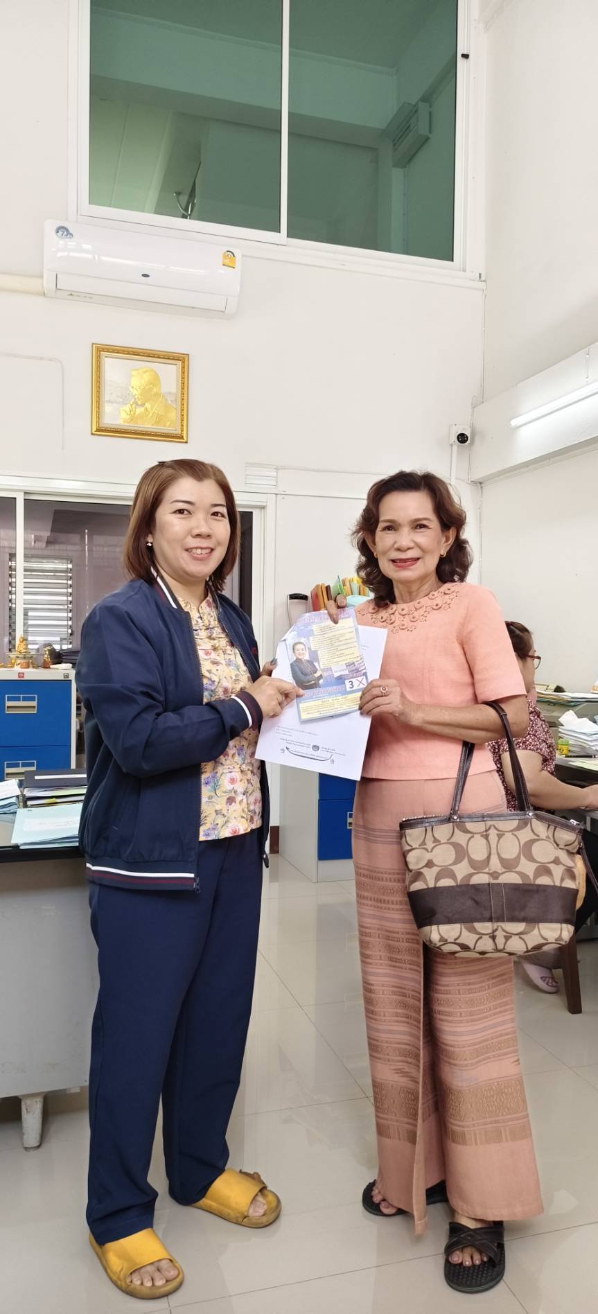 สอ.พช.น่าน ประชาสัมพันธ์ แนะนำผู้สมัครจาก สอ.พช. ให้กับสมาชิกสหกรณ์ในพื้นที่จังหวัดน่าน