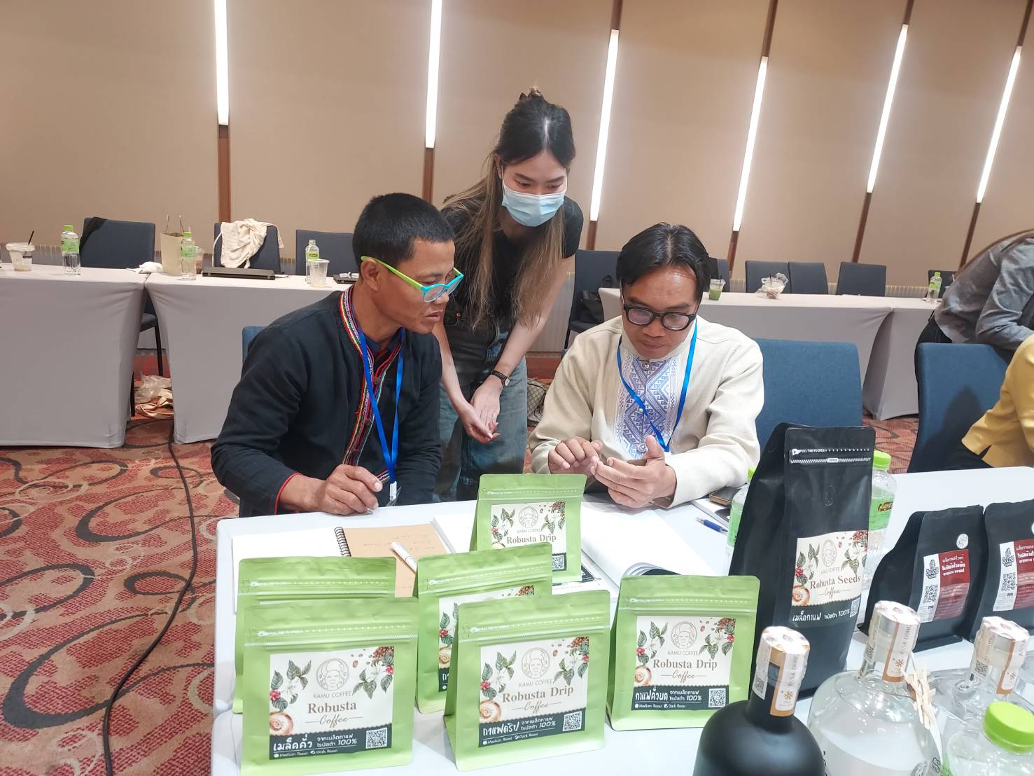 พัฒนาชุมชนน่าน นำผู้ประกอบการ OTOP เข้าร่วมโครงการพัฒนาสู่การเป็นผู้จำหน่ายมืออาชีพ เพิ่มศักยภาพบนแพลตฟอร์มออนไลน์