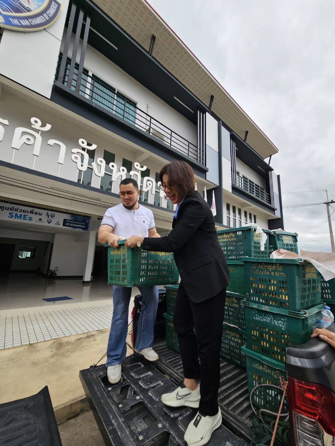 หอการค้าน่าน – บริษัทประชารัฐฯ จับมือช่วยเหลือเกษตรกรผู้ปลูกมะม่วง สร้างมูลค่าเพิ่มผ่านการแปรรูปเป็นของฝากประจำจังหวัด