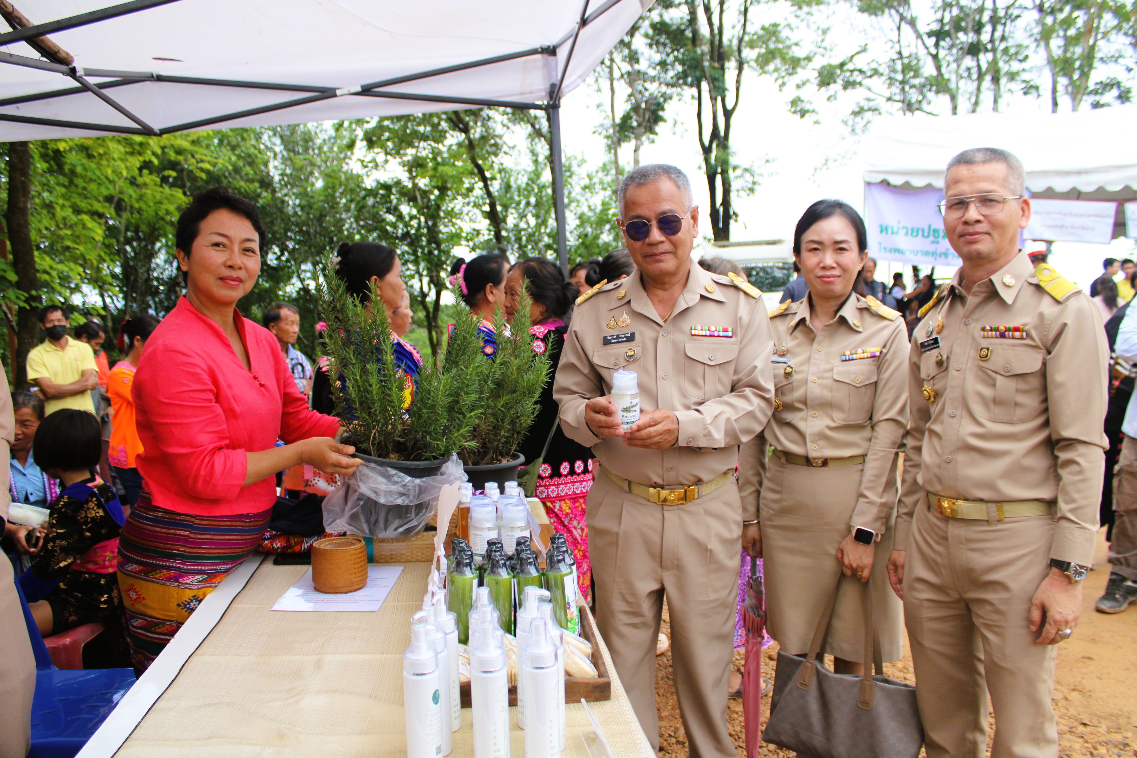พช.น่าน ร่วมพิธีเปิดศาลาปฏิบัติธรรมพระธรรมจาริก เฉลิมพระเกียรติพระบาทสมเด็จพระเจ้าอยู่หัว เนื่องในโอกาสพระราชพิธีมหามงคลเฉลิมพระชนมพรรษา 6 รอบ 28 กรกฎาคม 2567 โดยโครงการทุนเล่าเรียนหลวงสำหรับพระสงฆ์
