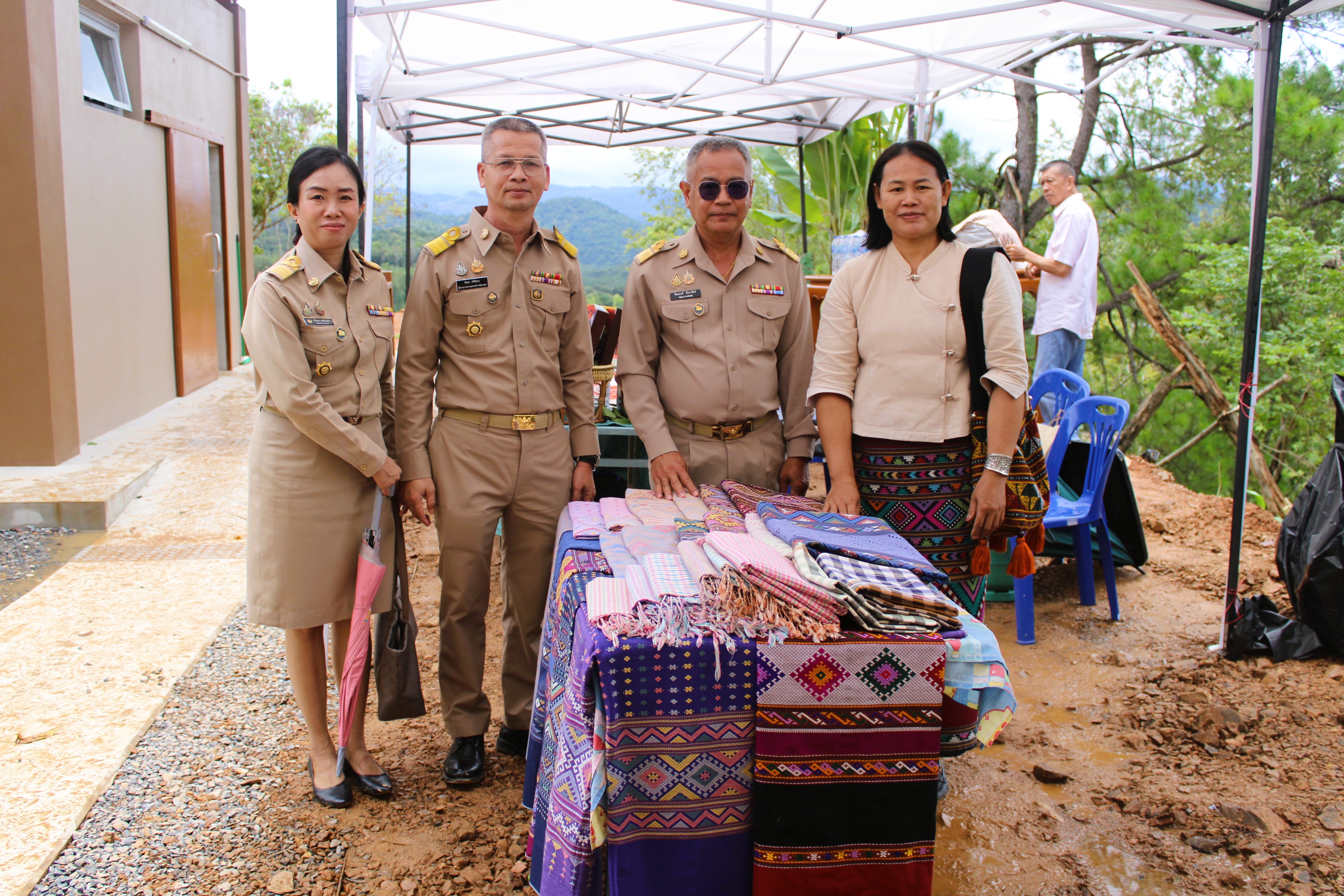พช.น่าน ร่วมพิธีเปิดศาลาปฏิบัติธรรมพระธรรมจาริก เฉลิมพระเกียรติพระบาทสมเด็จพระเจ้าอยู่หัว เนื่องในโอกาสพระราชพิธีมหามงคลเฉลิมพระชนมพรรษา 6 รอบ 28 กรกฎาคม 2567 โดยโครงการทุนเล่าเรียนหลวงสำหรับพระสงฆ์