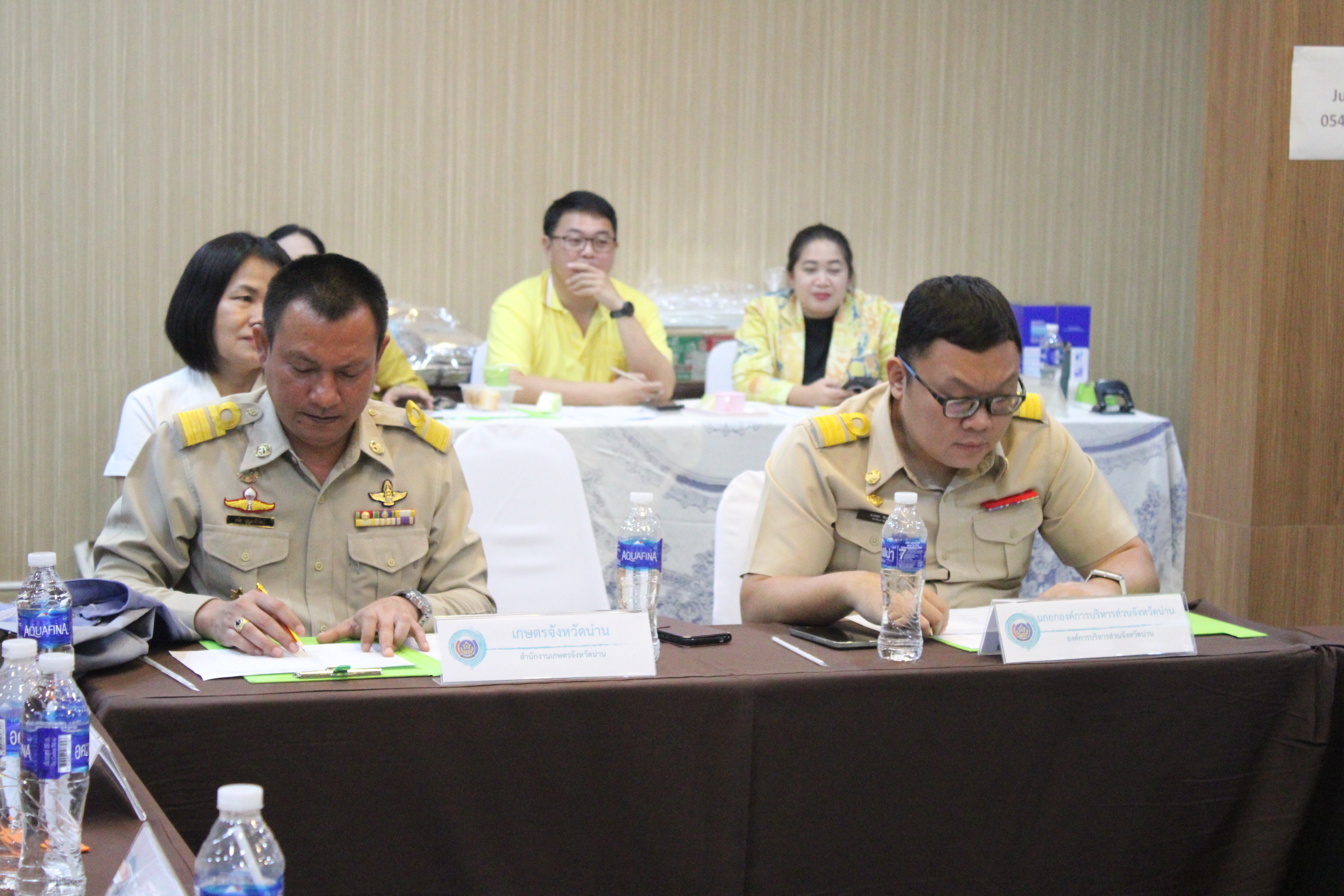 พช.น่าน จัดกิจกรรมคัดเลือกผลิตภัณฑ์ OTOP เด่น เตรียมพร้อมสู่เวทีระดับประเทศ ในโครงการ KBO จังหวัดน่าน ประจำปี 2568