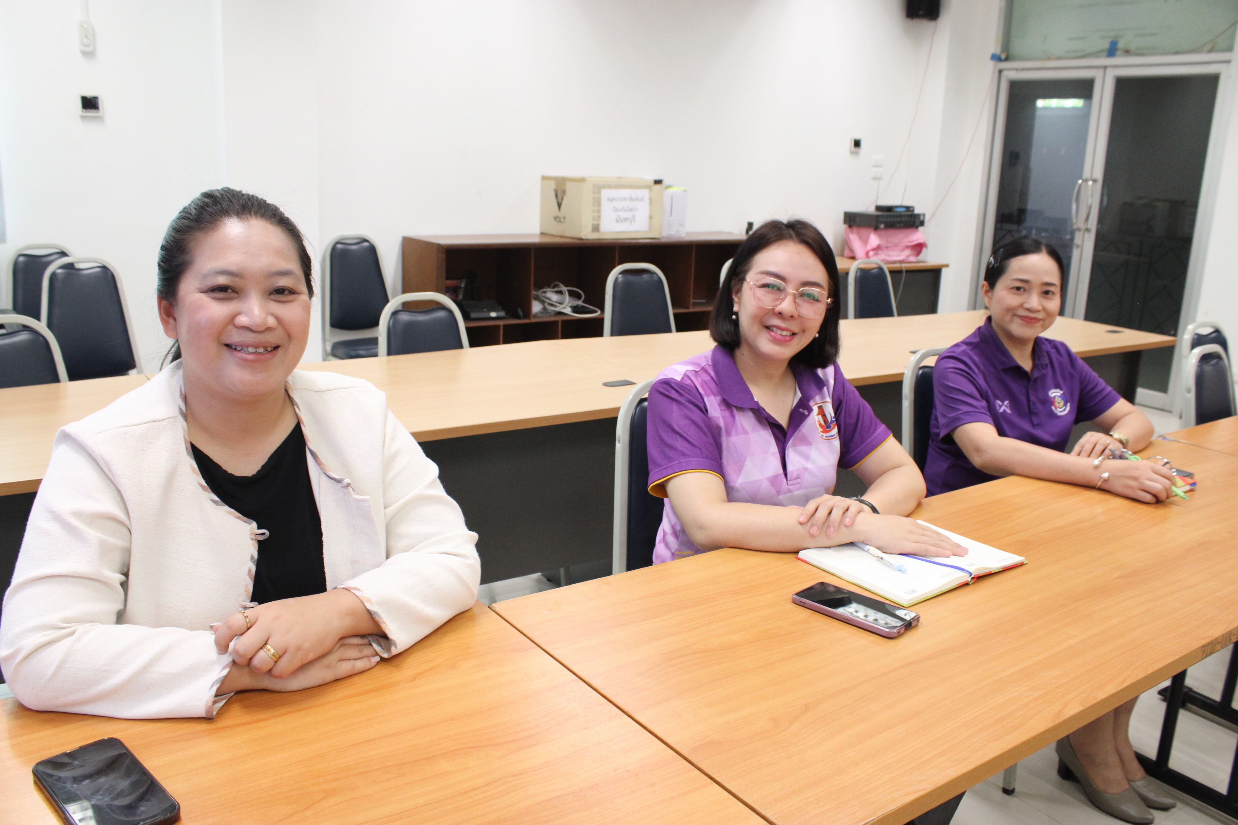 พช.น่าน ร่วมประชุมกรมการพัฒนาชุมชน เตรียมพร้อมขับเคลื่อนภารกิจสำคัญ เน้นย้ำ OTOP Midyear 2025 และการขับเคลื่อนงานกองทุนแม่ของแผ่นดิน