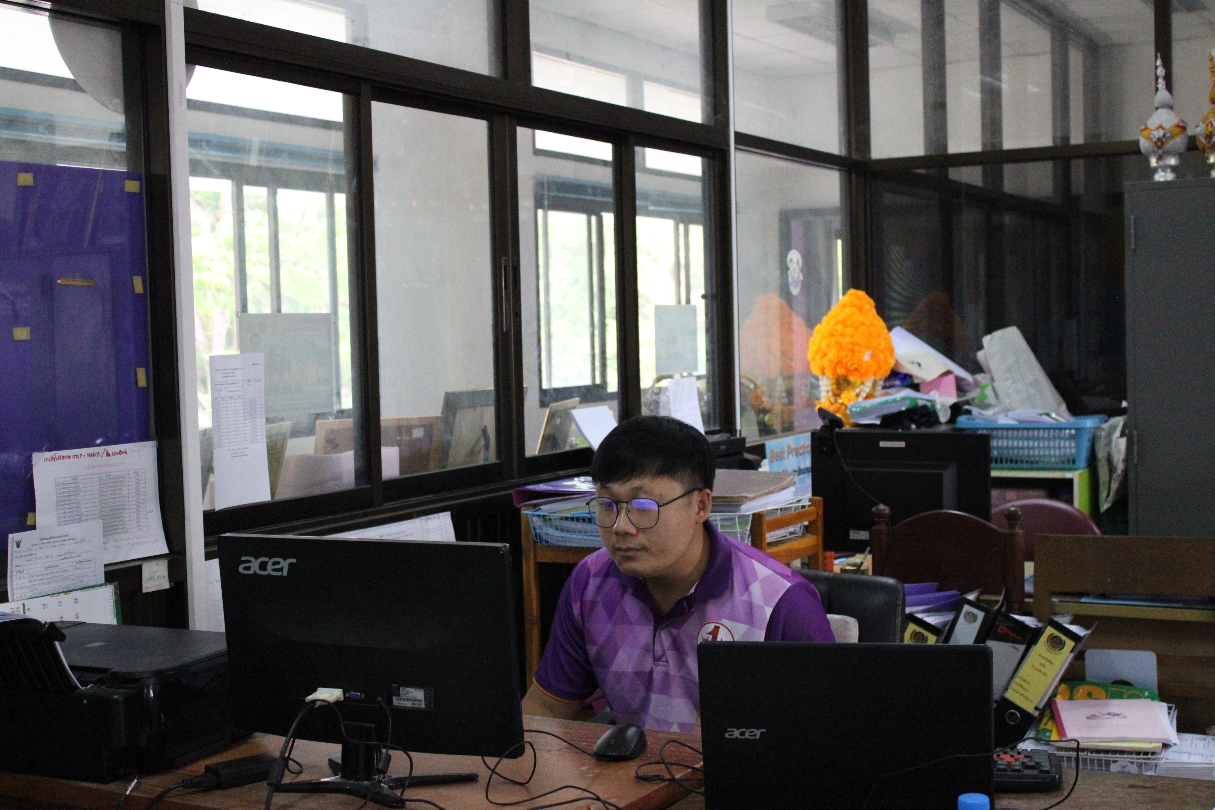 พช.น่าน ลงพื้นที่อำเภอ สนับสนุนติดตั้งโปรแกรมป้องกันไวรัส คุ้มครองระบบสารสนเทศในงานพัฒนาชุมชน