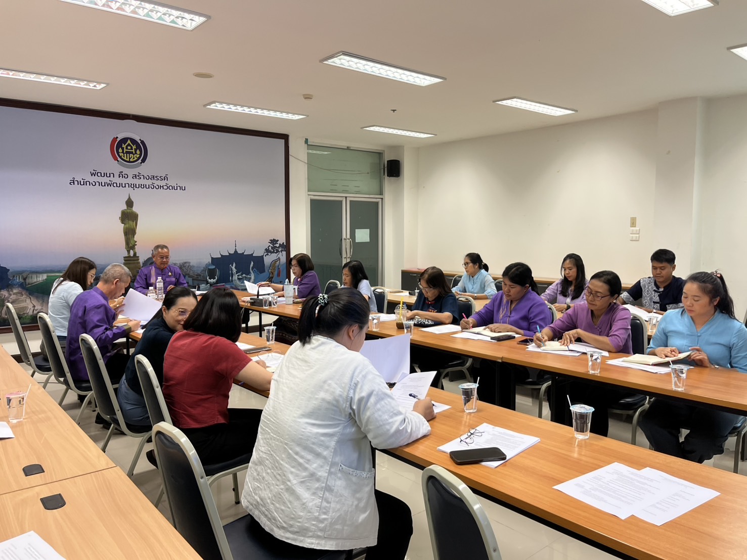 #น่านไม่เนิบ #NAN3FAST พช.น่าน ประชุมผู้อำนวยการกลุ่มงาน และนักวิชาการพัฒนาชุมชน เพื่อวางแผนขับเคลื่อนงานพัฒนาชุมชน ประจำเดือนเมษายน 2568