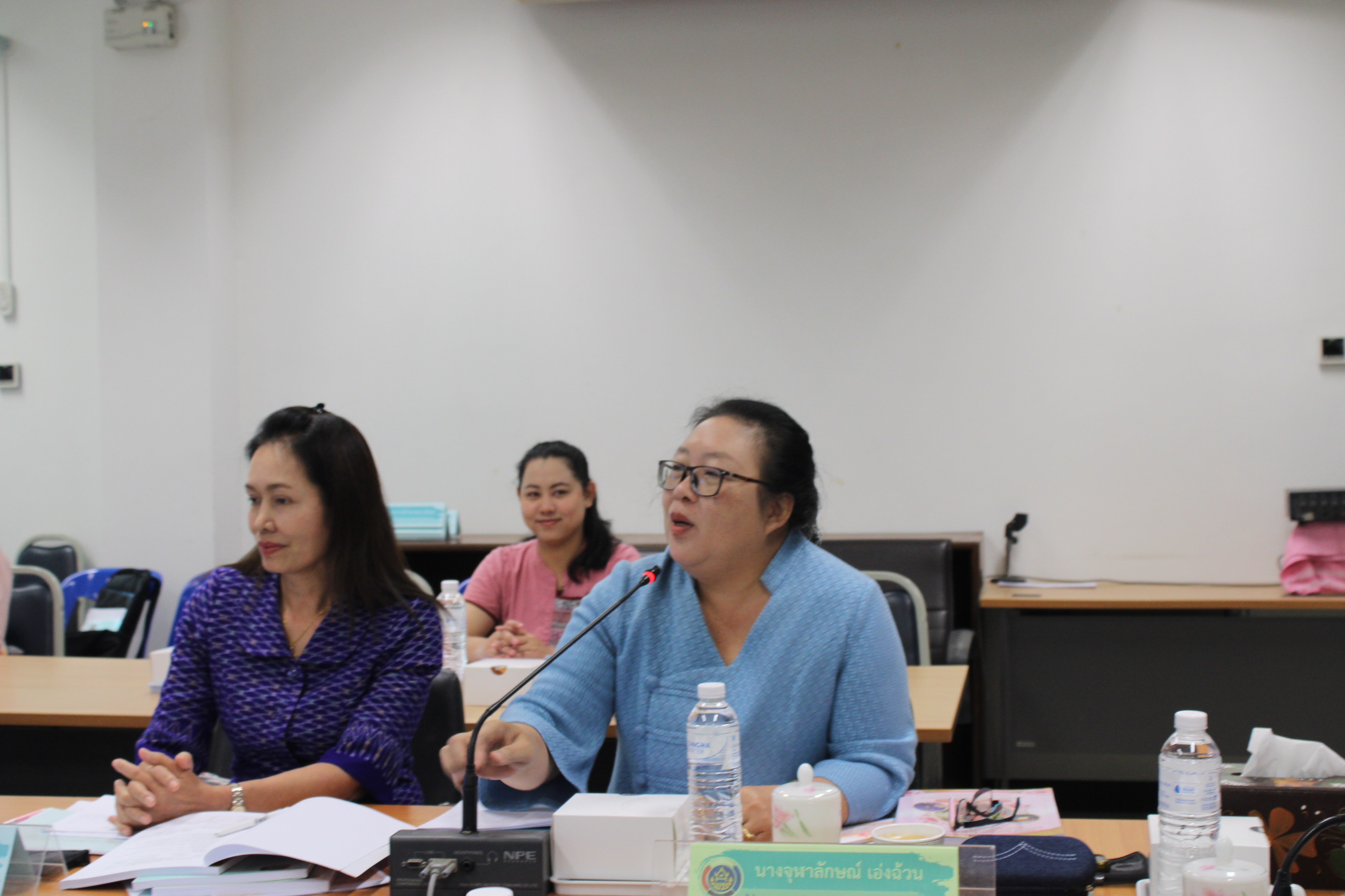 ผู้ตรวจราชการกรมการพัฒนาชุมชน ลงพื้นที่จังหวัดน่าน คัดเลือกข้าราชการและบุคลากรดีเด่น สร้างขวัญกำลังใจแก่คนทำงาน