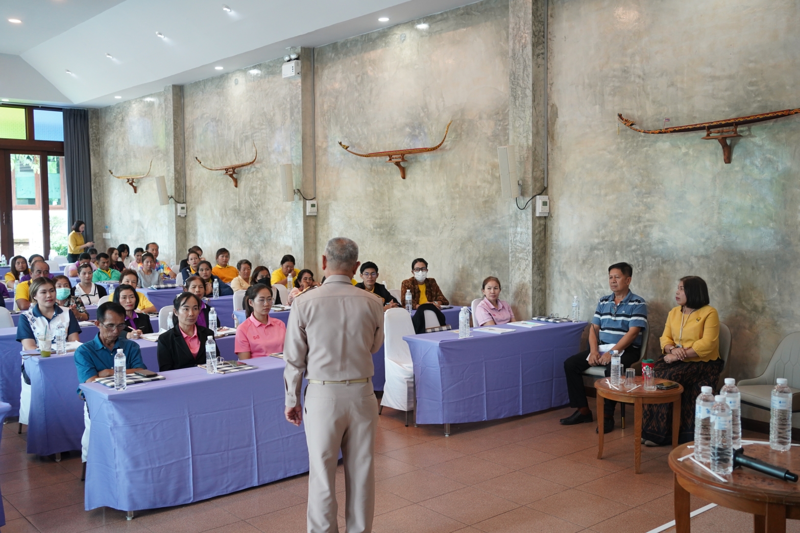 พช.น่าน จัดประชุมเชิงปฏิบัติการยกระดับตลาดนัดคนไทยยิ้มได้ มุ่งเชื่อมโยงการท่องเที่ยว-เพิ่มช่องทางการตลาด