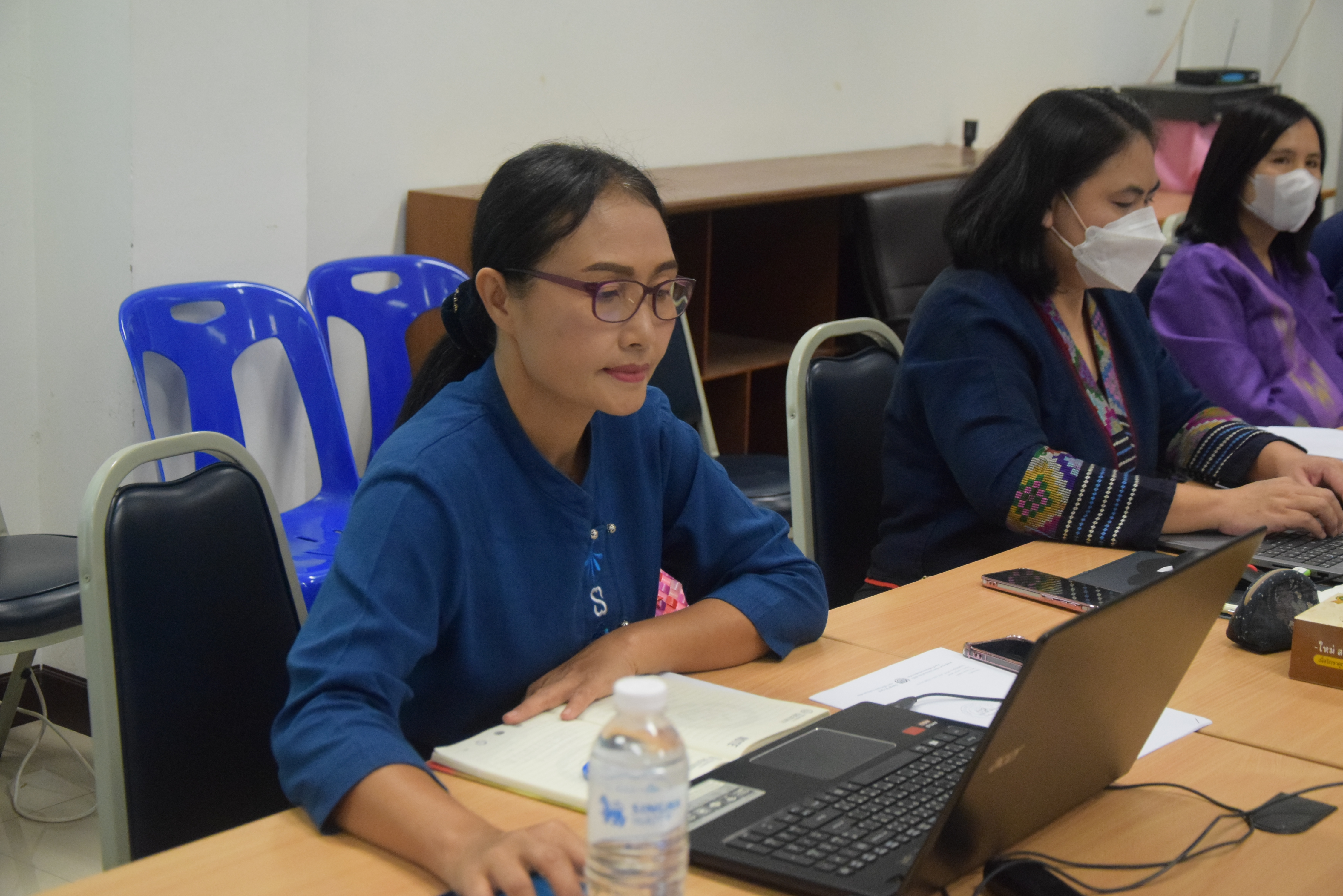 พช.น่าน เร่งเครื่อง “น่านไม่เนิบ น่าน 3 Fast” ประชุมขับเคลื่อนสำนักงานดิจิทัล 4.0 ยกระดับบุคลากรสู่องค์กรข้อมูลทันสมัย Fast Data