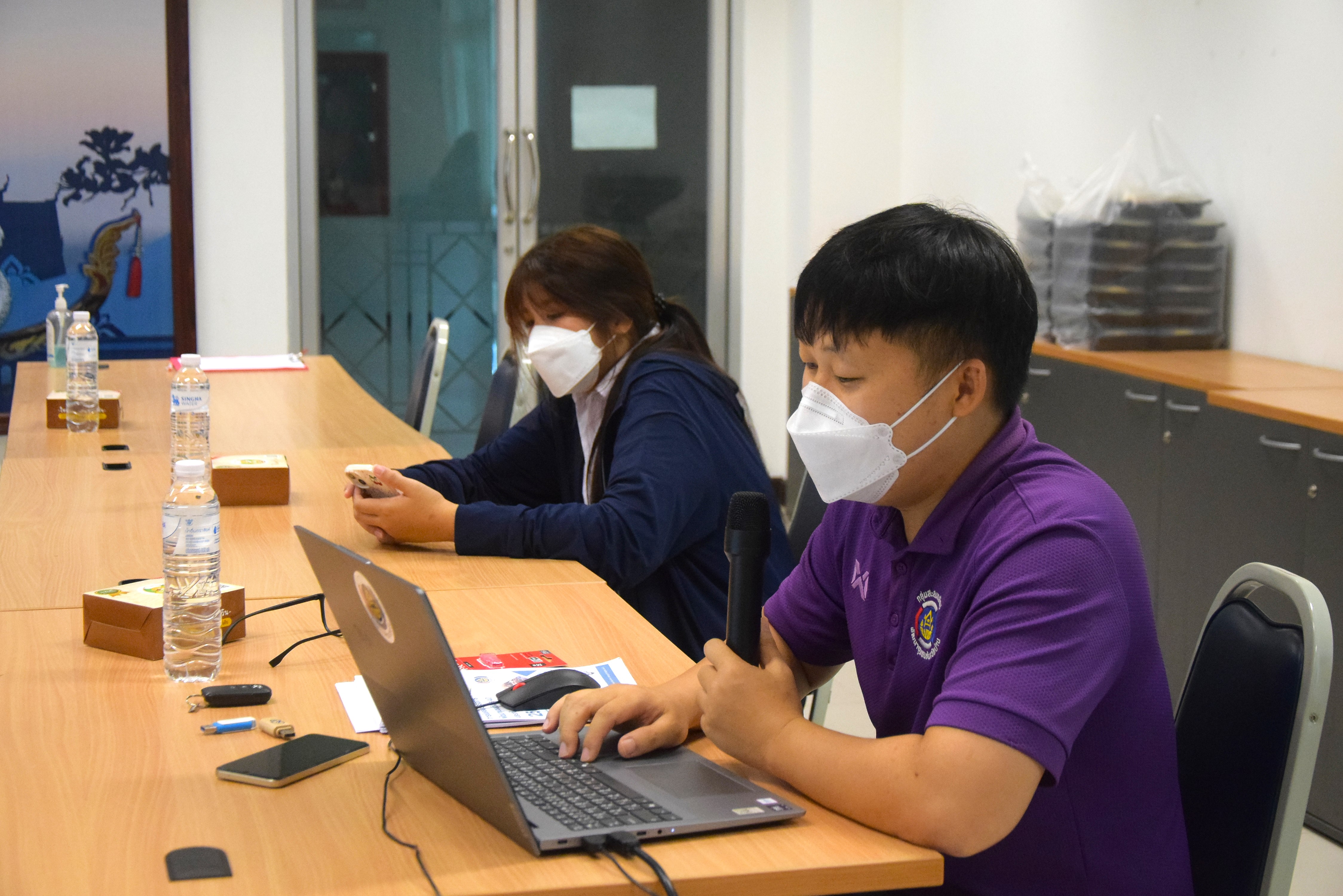 พช.น่าน เร่งเครื่อง “น่านไม่เนิบ น่าน 3 Fast” ประชุมขับเคลื่อนสำนักงานดิจิทัล 4.0 ยกระดับบุคลากรสู่องค์กรข้อมูลทันสมัย Fast Data