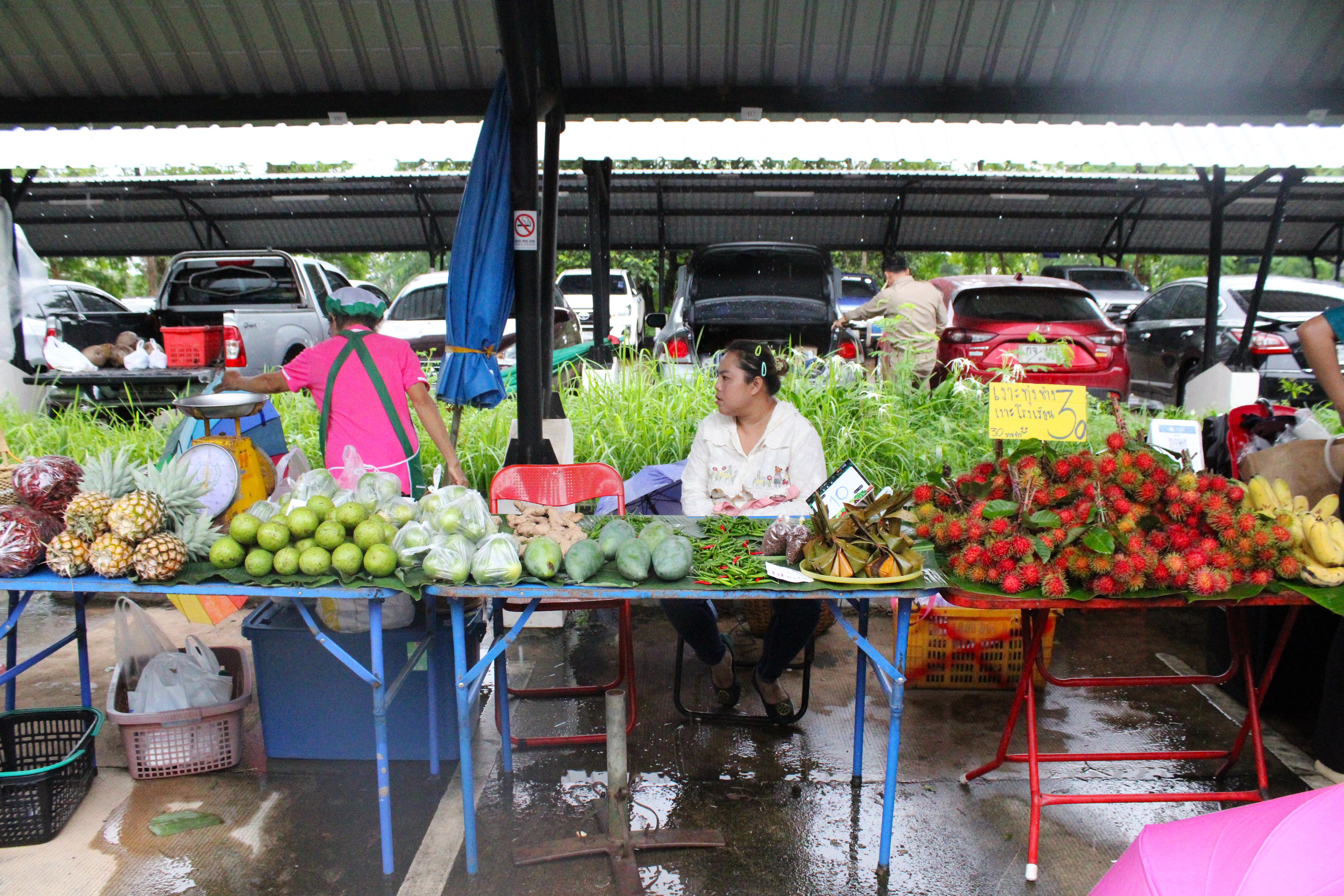รองผู้ว่าราชการจังหวัดน่าน เชิญชวนร่วมงาน “กาดม่วนเมือง ศาลากลาง ครั้งที่ 11” หนุนเศรษฐกิจฐานราก ชูทุนวัฒนธรรมสู่มูลค่าเศรษฐกิจ