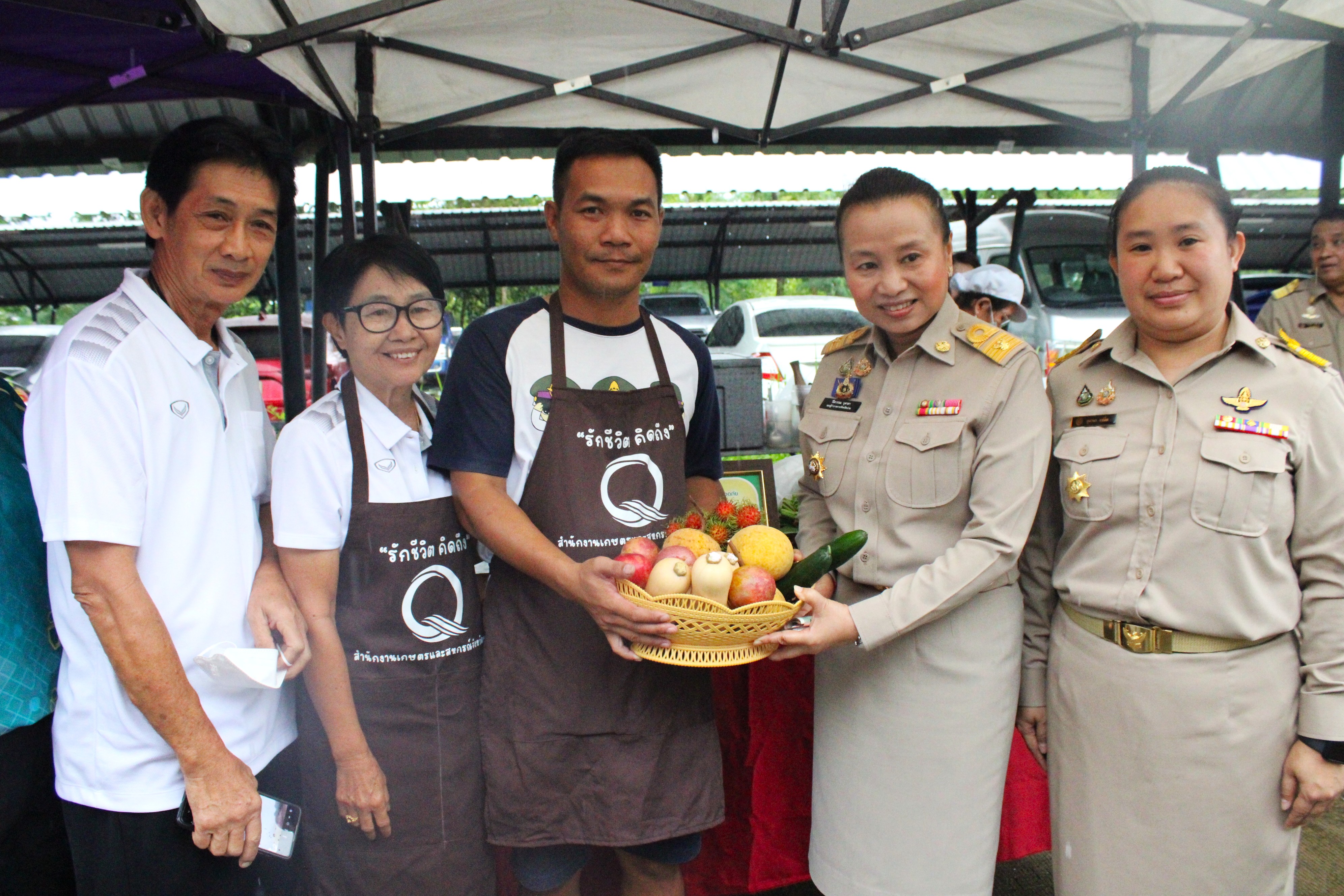 รองผู้ว่าราชการจังหวัดน่าน เชิญชวนร่วมงาน “กาดม่วนเมือง ศาลากลาง ครั้งที่ 11” หนุนเศรษฐกิจฐานราก ชูทุนวัฒนธรรมสู่มูลค่าเศรษฐกิจ