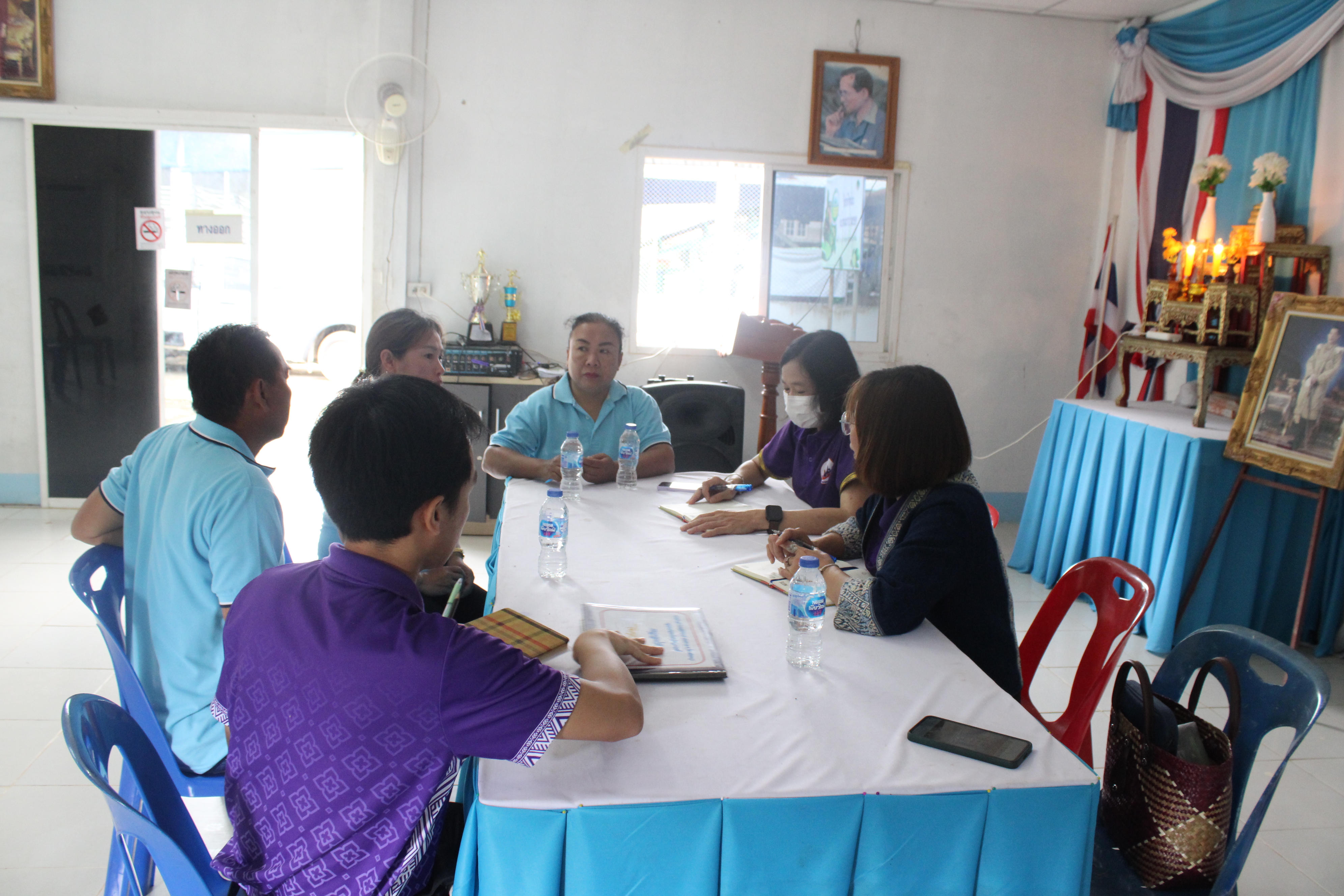 พช.น่าน ลงพื้นที่ติดตามการดำเนินงานกองทุนแม่ของแผ่นดิน บ้านยอด เน้นย้ำการป้องกันยาเสพติด