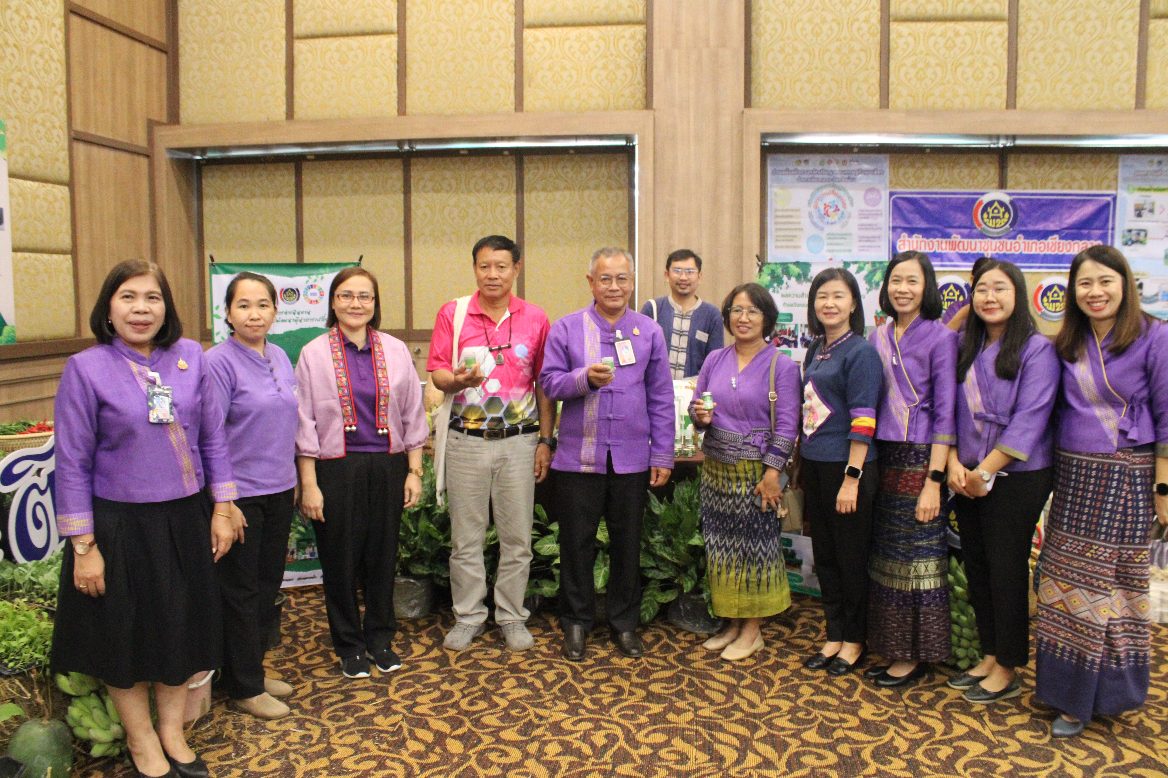 พช.น่าน เปิดโครงการสร้างเครือข่ายผู้นำการเปลี่ยนแปลง เสริมแกร่งตำบลเข้มแข็งตามหลักเศรษฐกิจพอเพียง สู่ความยั่งยืน