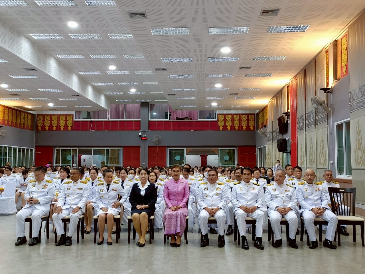 พช.น่าน ร่วมพิธีถวายเครื่องราชสักการะและวางพานพุ่มถวายพระพรชัยมงคล เนื่องในวันเฉลิมพระชนมพรรษา สมเด็จพระนางเจ้าฯ พระบรมราชินี