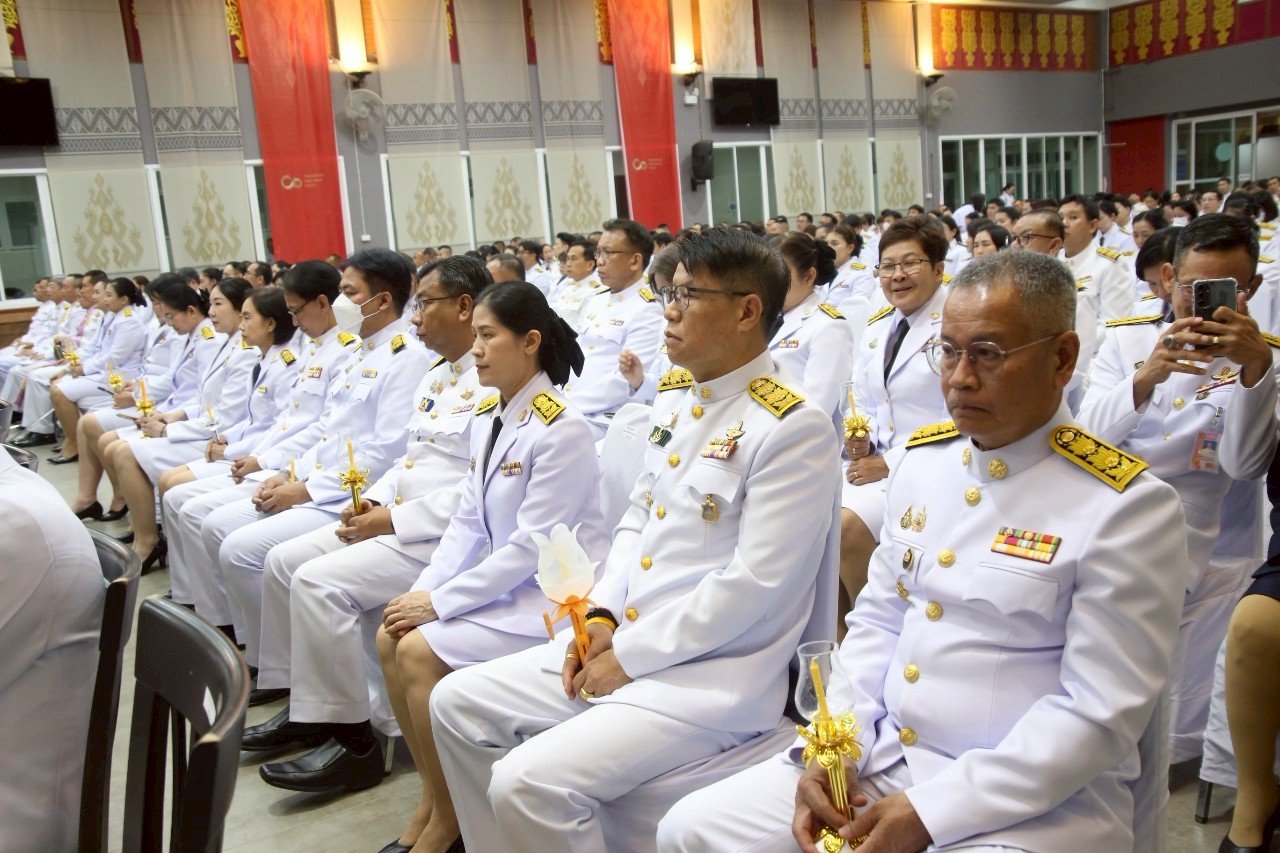 พช.น่าน ร่วมพิธีถวายเครื่องราชสักการะและวางพานพุ่มถวายพระพรชัยมงคล เนื่องในวันเฉลิมพระชนมพรรษา สมเด็จพระนางเจ้าฯ พระบรมราชินี