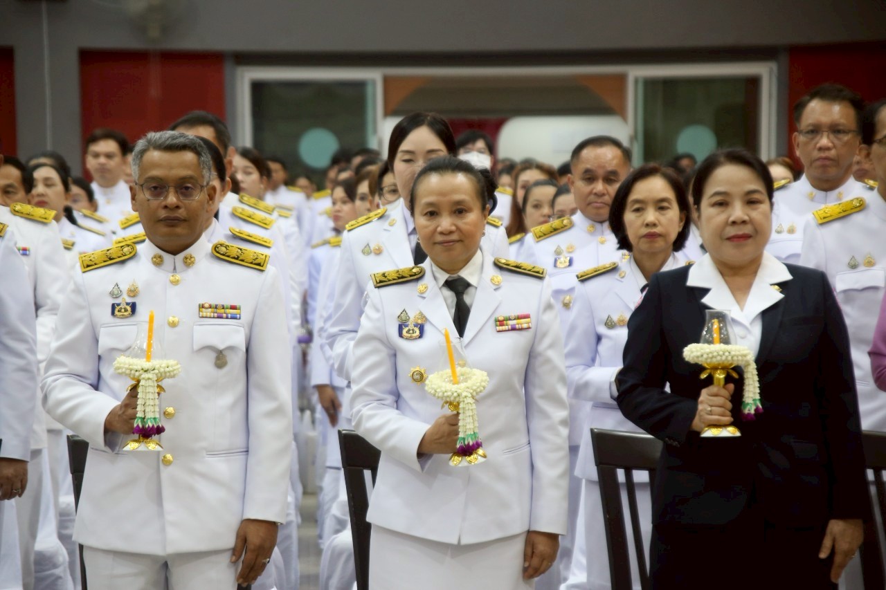 พช.น่าน ร่วมพิธีถวายเครื่องราชสักการะและวางพานพุ่มถวายพระพรชัยมงคล เนื่องในวันเฉลิมพระชนมพรรษา สมเด็จพระนางเจ้าฯ พระบรมราชินี