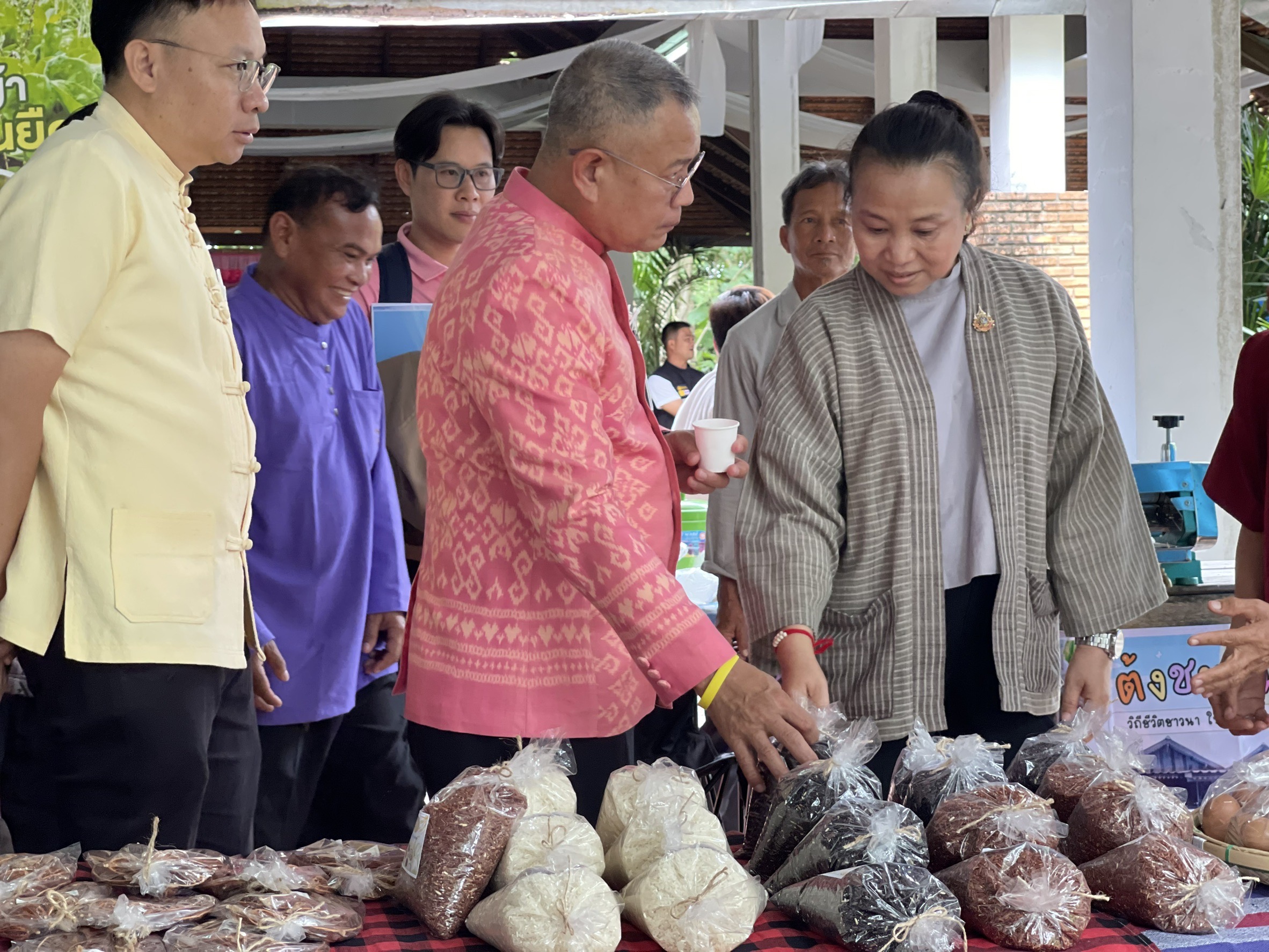 พช.น่าน เดินหน้าไม่หยุด! คณะทำงานฯ ลุยคัดสรรสุดยอดหมู่บ้าน-ตำบลเศรษฐกิจพอเพียงดีเด่น 2568