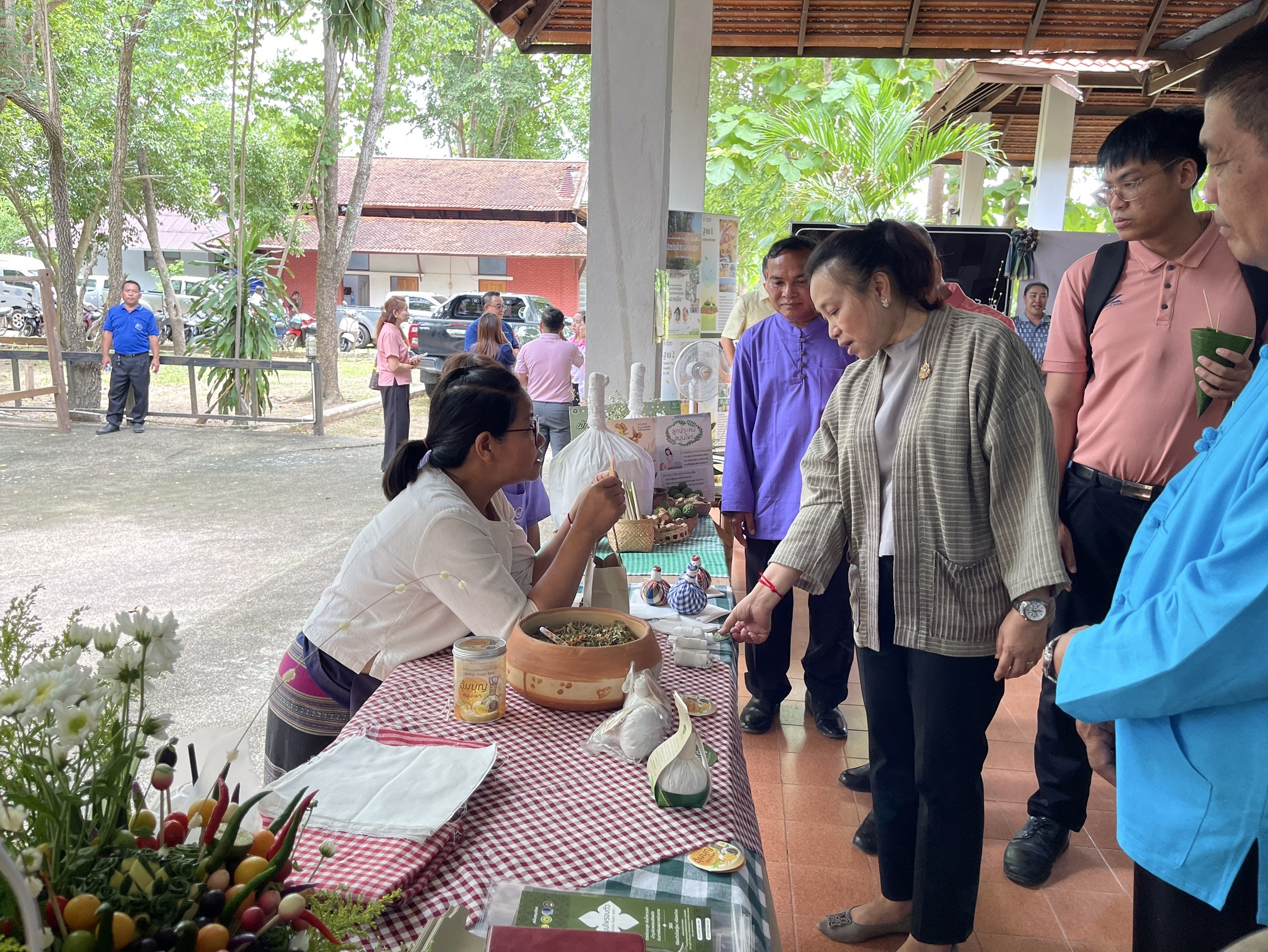พช.น่าน เดินหน้าไม่หยุด! คณะทำงานฯ ลุยคัดสรรสุดยอดหมู่บ้าน-ตำบลเศรษฐกิจพอเพียงดีเด่น 2568
