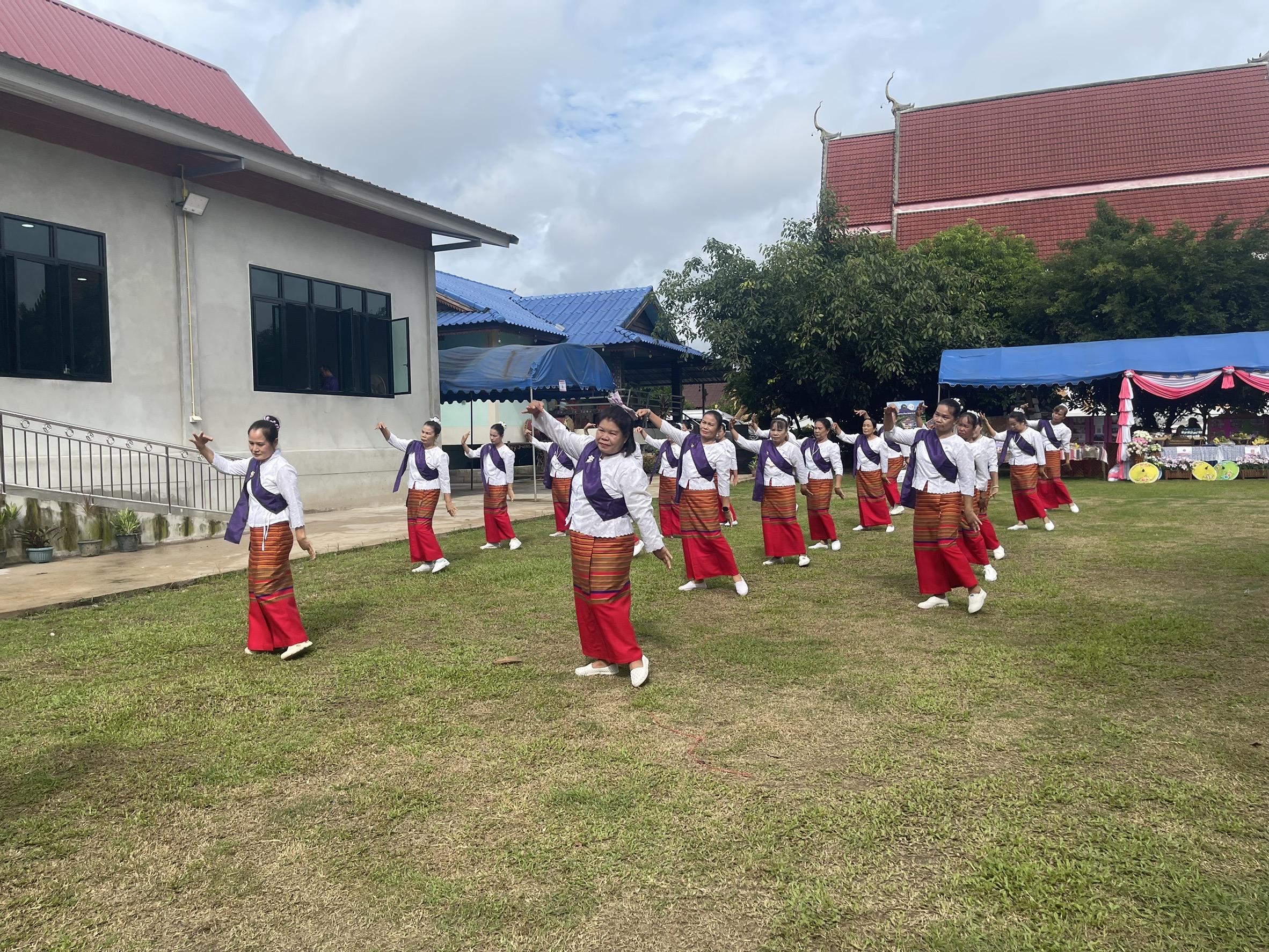 พช.น่าน ขับเคลื่อนเศรษฐกิจพอเพียง ลงพื้นที่คัดสรรหมู่บ้าน-ตำบลต้นแบบ สร้างความเข้มแข็งชุมชน ประจำปี 2568