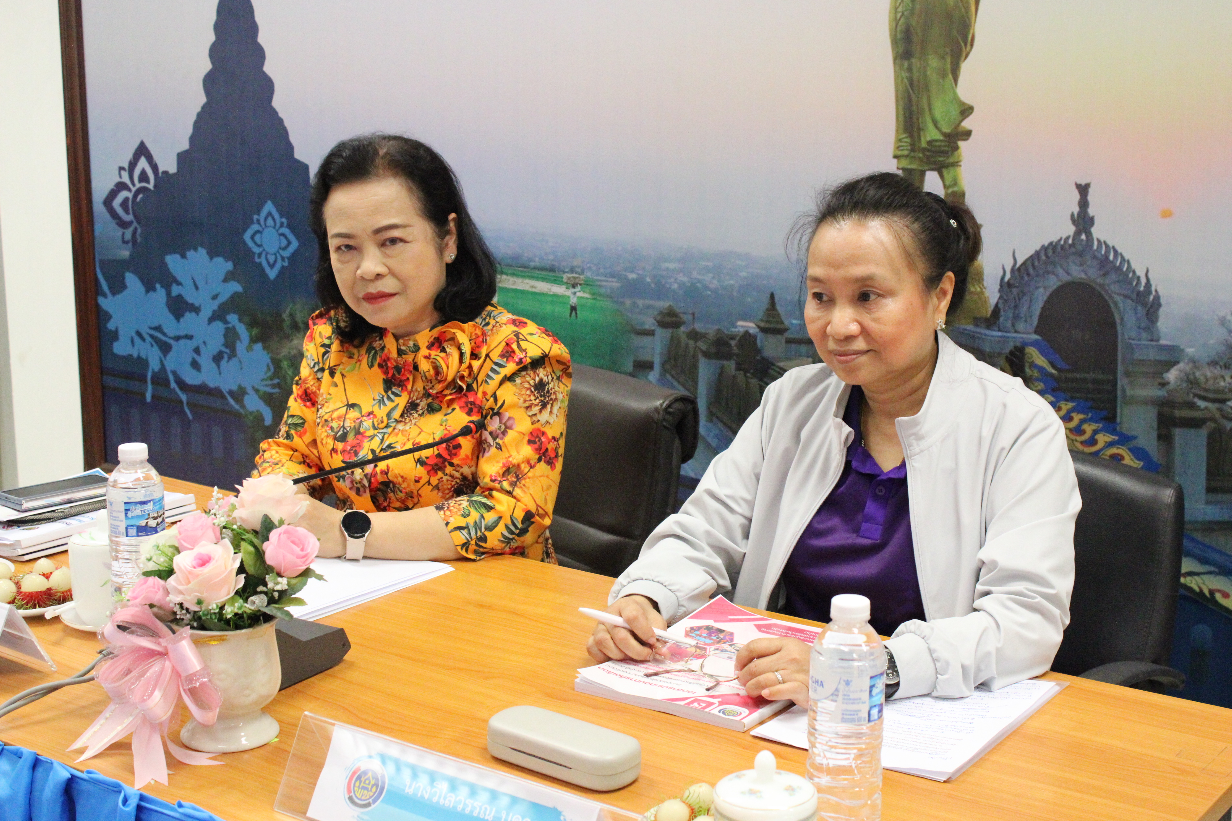 “ผู้ตรวจราชการ พช. ลงพื้นที่น่าน คัดเลือกคนกองทุนสตรีดีเด่น หนุนบทบาทสตรีในงานพัฒนาชุมชนอย่างยั่งยืน”