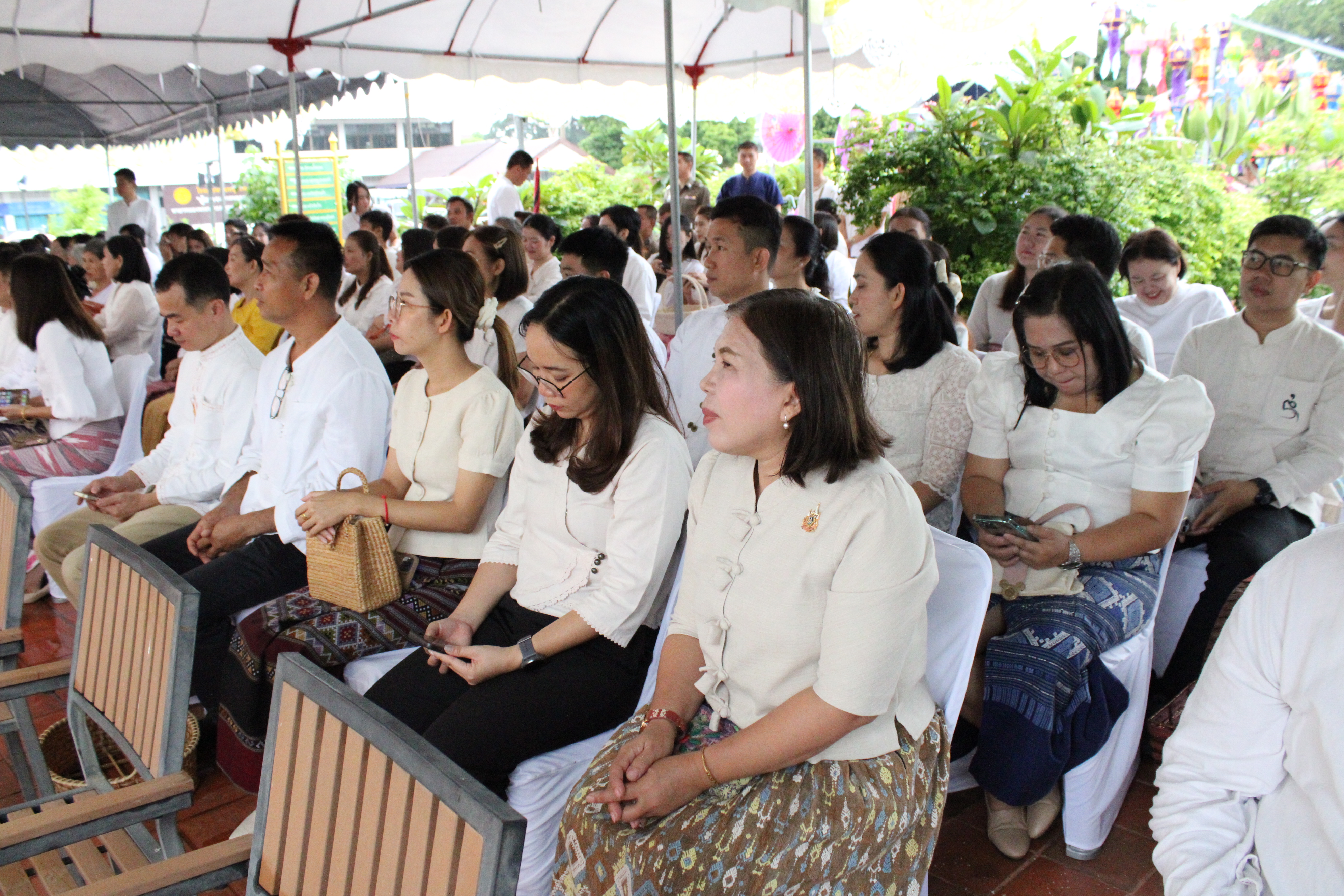 พช.น่าน ร่วมกิจกรรมทำบุญตักบาตรวันอาสาฬหบูชาและวันเข้าพรรษา ประจำปี 2568 ร่วมสืบสานประเพณีพุทธศาสนา