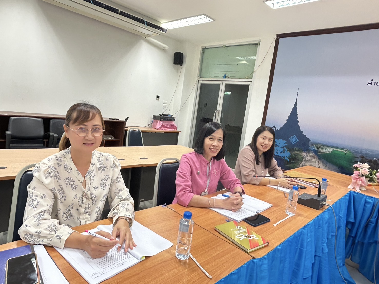 พช.น่าน ประชุมคณะทำงานพิจารณาข้อตกลงการปฏิบัติราชการและตัวชี้วัดการประเมินผลการปฏิบัติราชการ