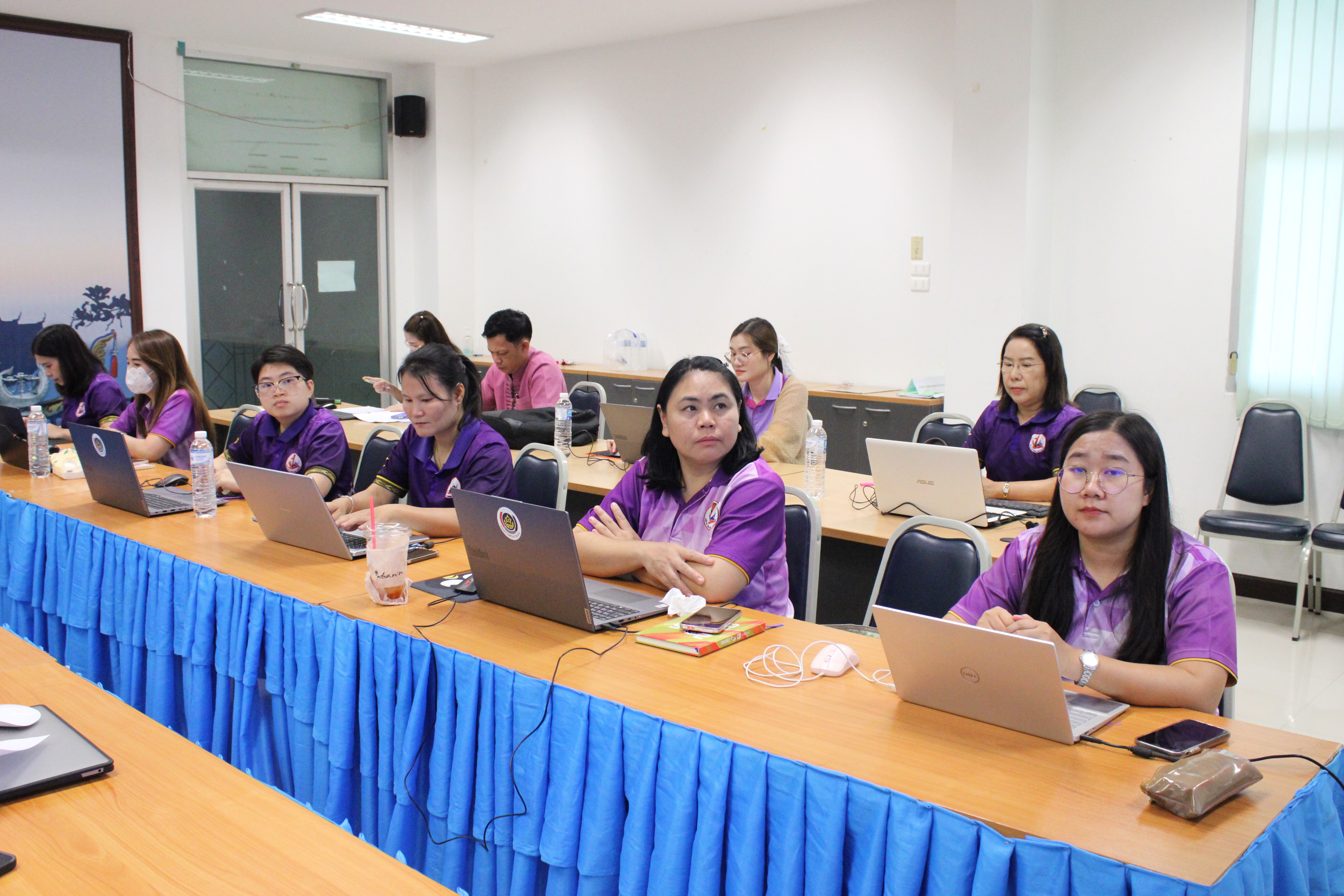 พช.น่าน ประชุมคณะทำงานขับเคลื่อนสำนักงานดิจิทัล 4.0 ยกระดับบุคลากรสู่องค์กรข้อมูลทันสมัย