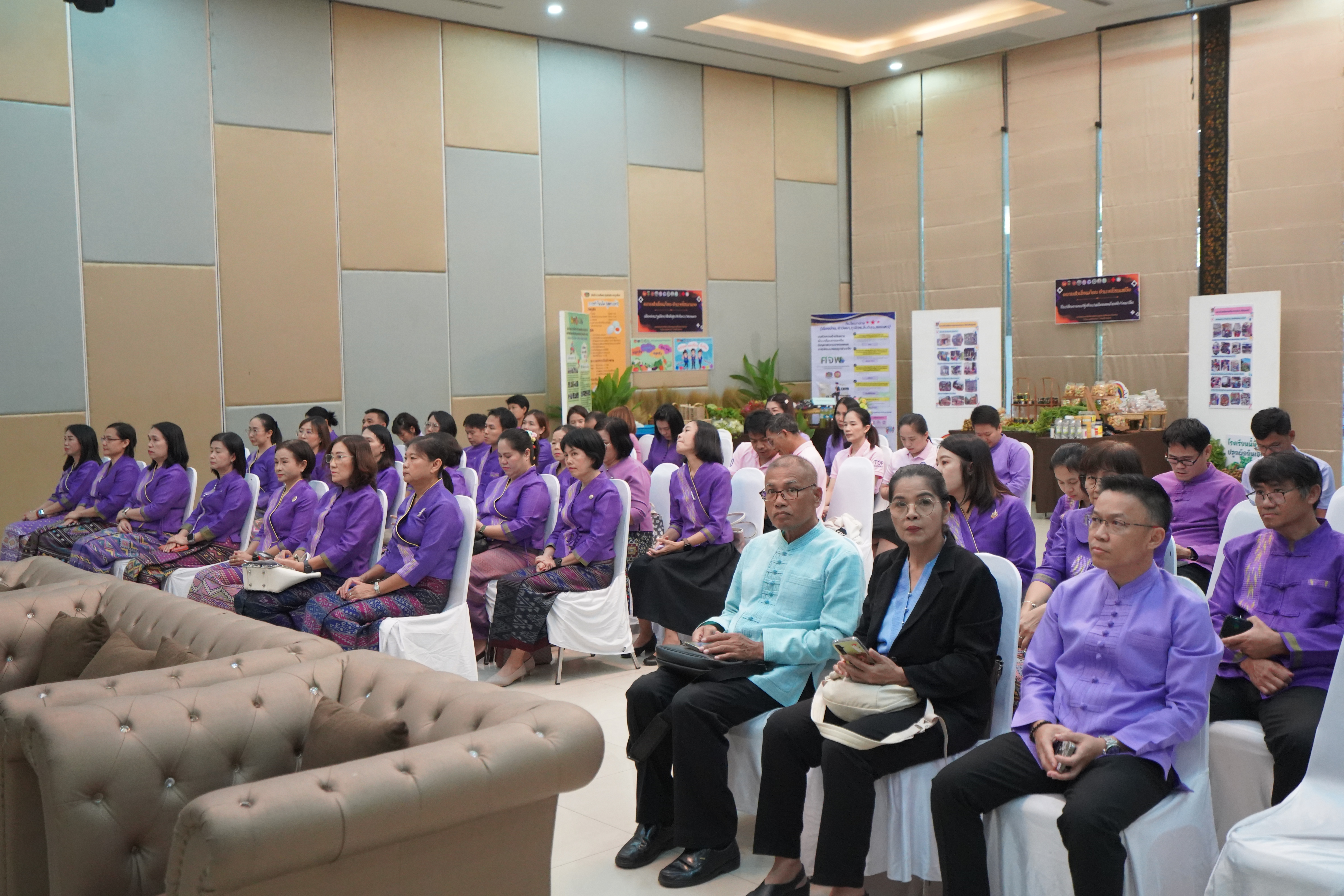 จังหวัดน่าน จัดมหกรรมความสำเร็จการพัฒนาคุณภาพชีวิตของประชาชน “แก้จน คนเมืองน่าน” ขับเคลื่อนสู่เป้าหมาย อยู่รอด พอเพียง ยั่งยืน